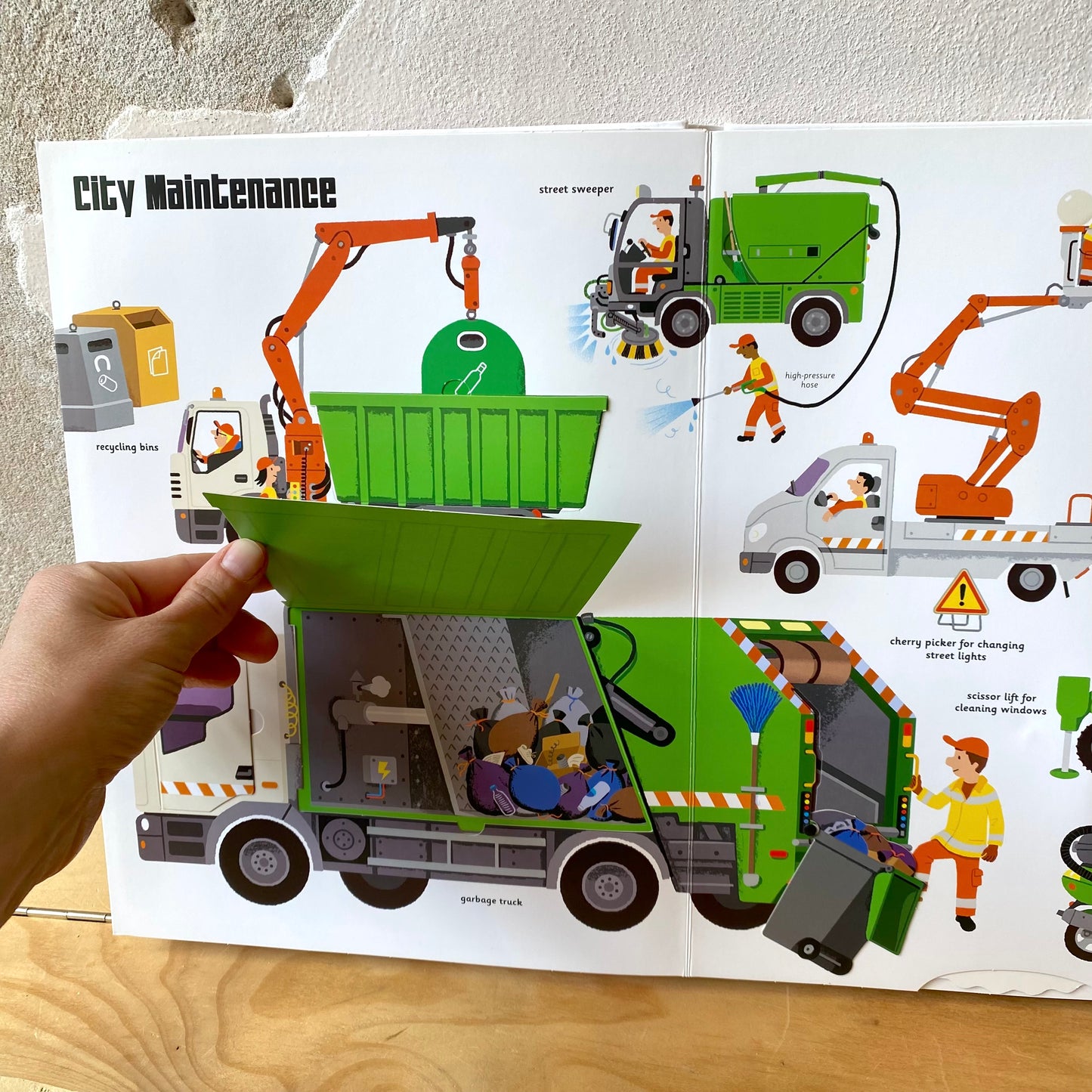 The Ultimate Book of Vehicles / Anne-Sophie Baumann, Didier Balicevic