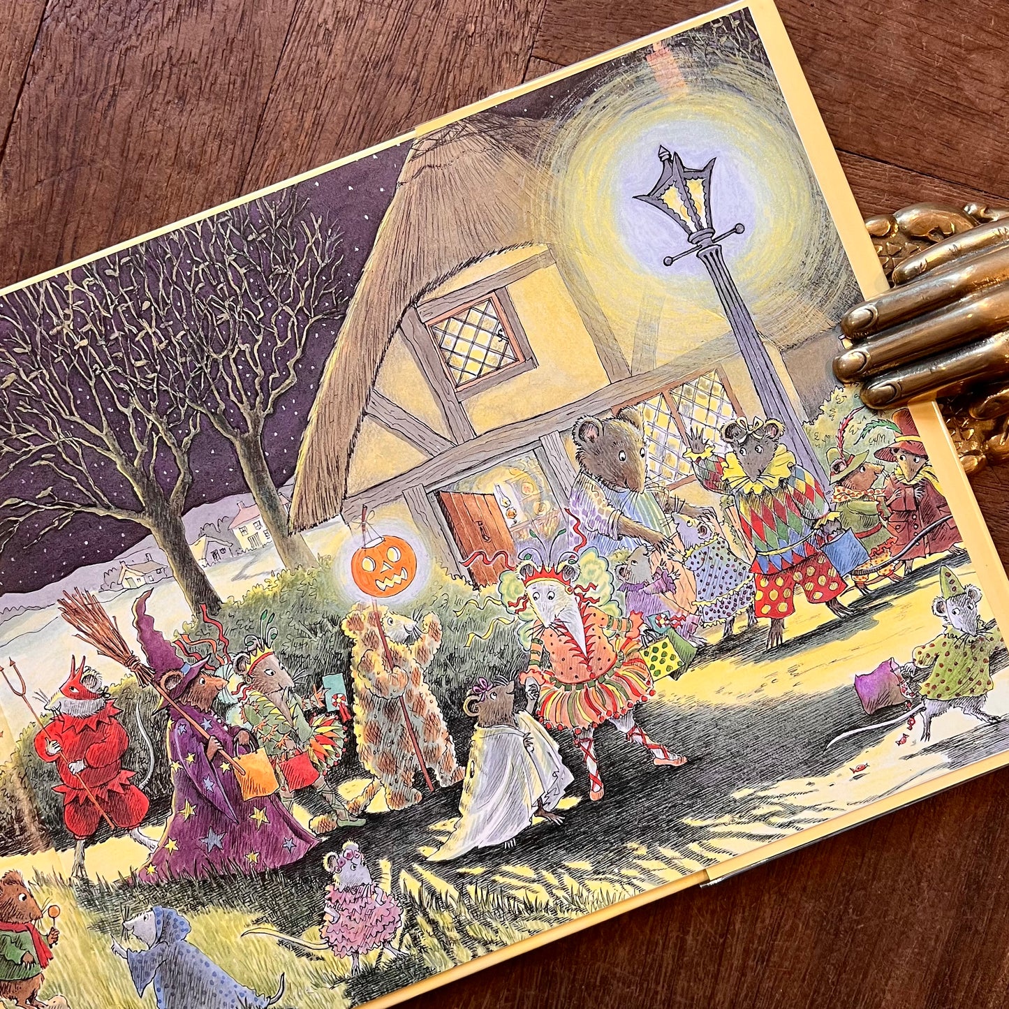 Angelina's Halloween (2002 First Puffin Edition) – Katherine Holabird, Helen Craig