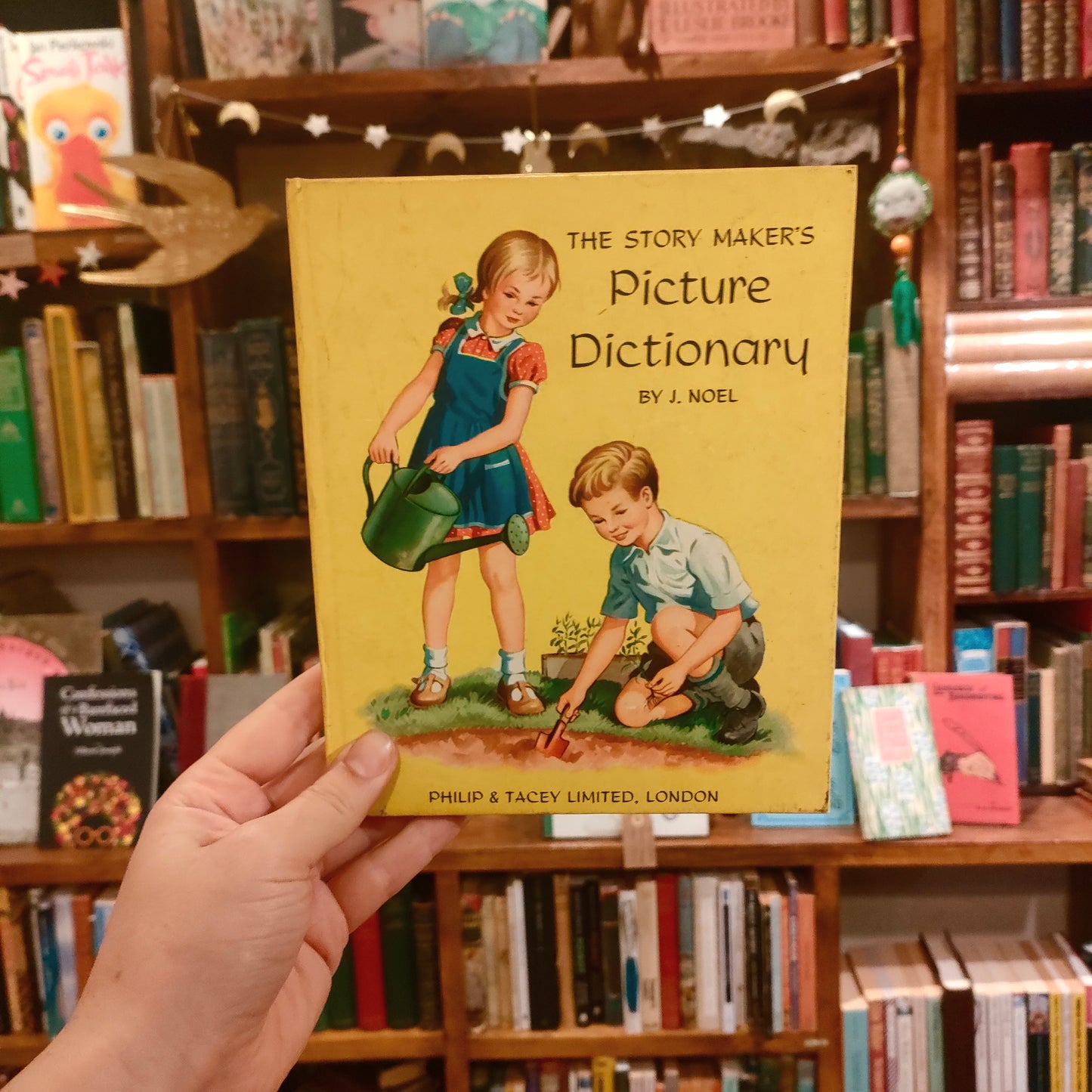 The Story Maker's Picture Dictionary – J. Noel and G. Higham