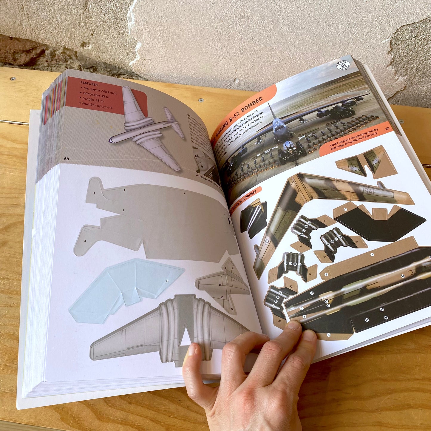 Planes: A Complete History