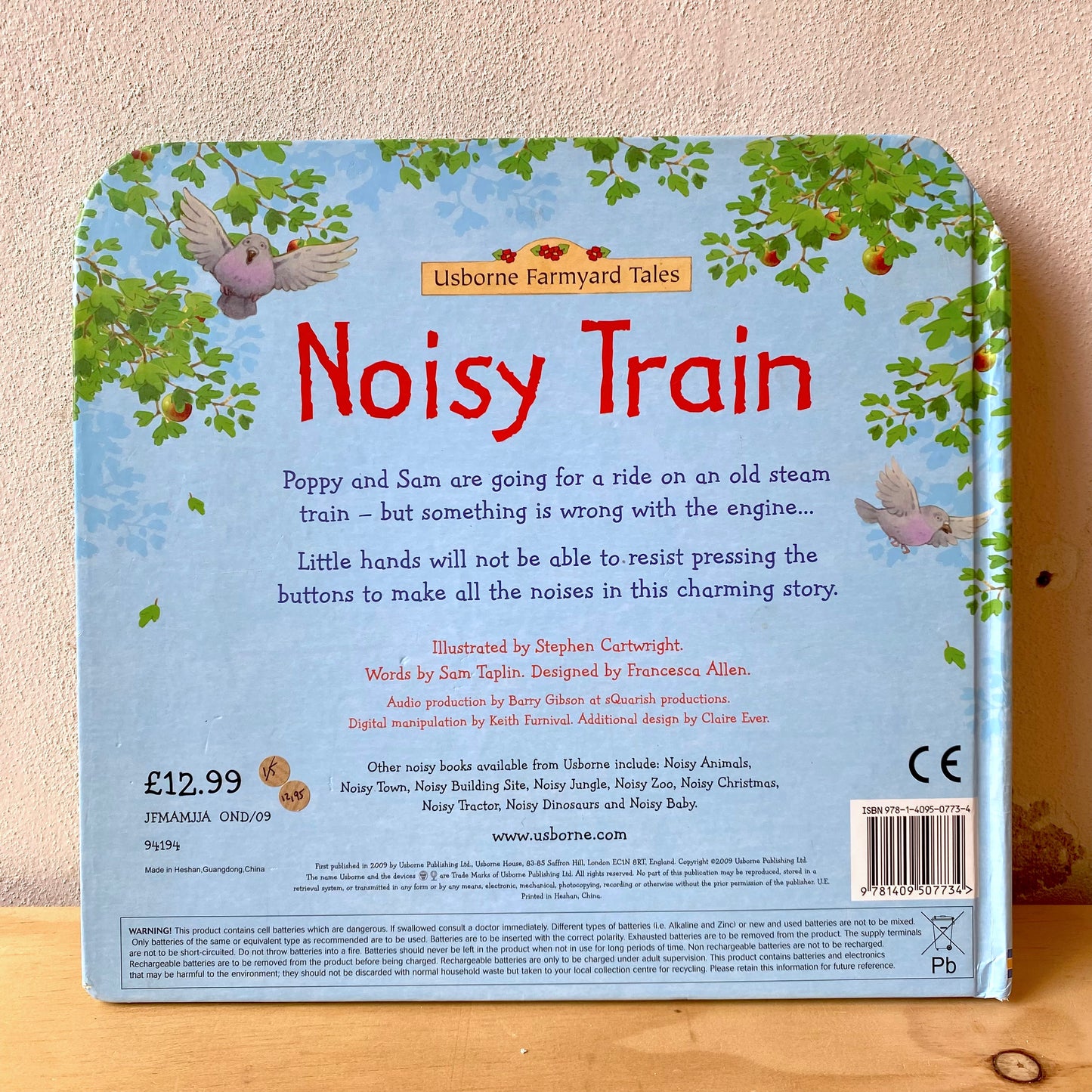 Noisy Train (sound book) / Stephen Cartwright