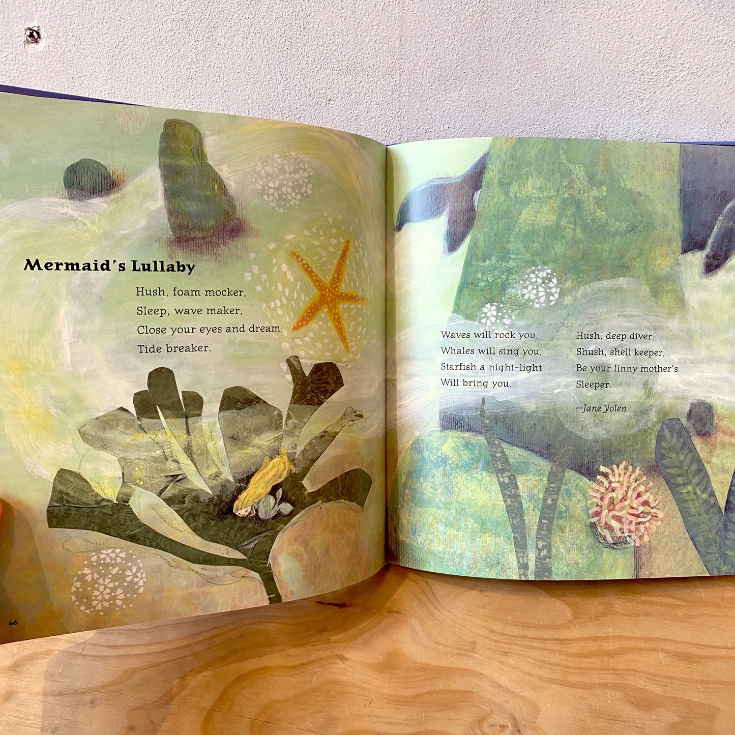 Switching on the Moon: A Very First Book of Bedtime Poems - Jane Yolen