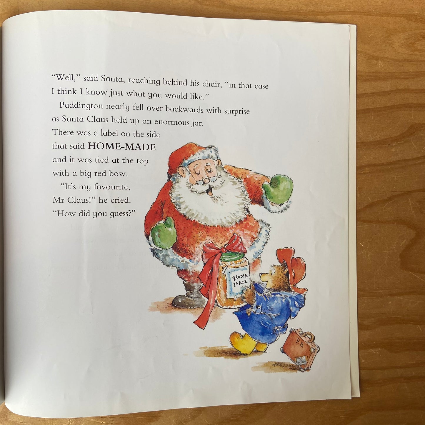 Paddington and the Christmas Surprise – Michael Bond