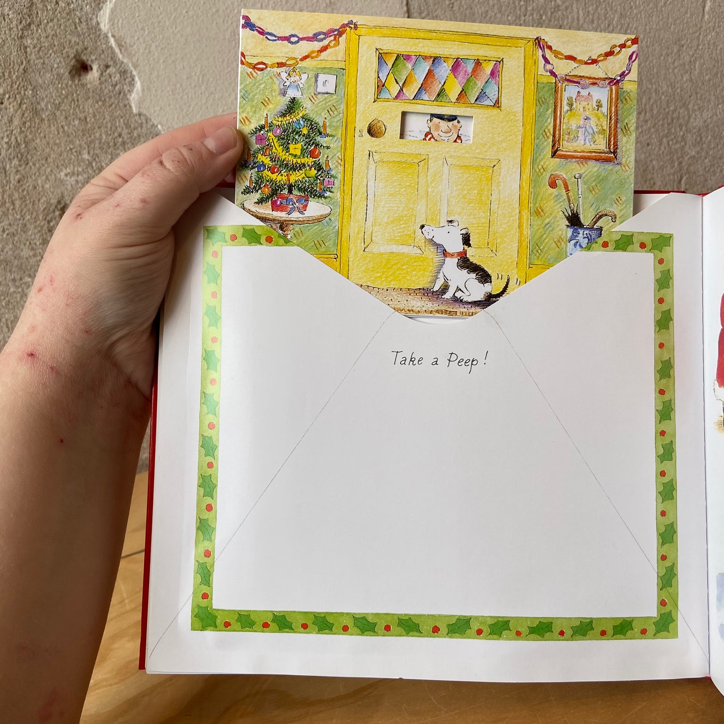 A Present Full of Presents!: The Jolly Christmas Postman – Janet Ahlberg and Allan Ahlberg