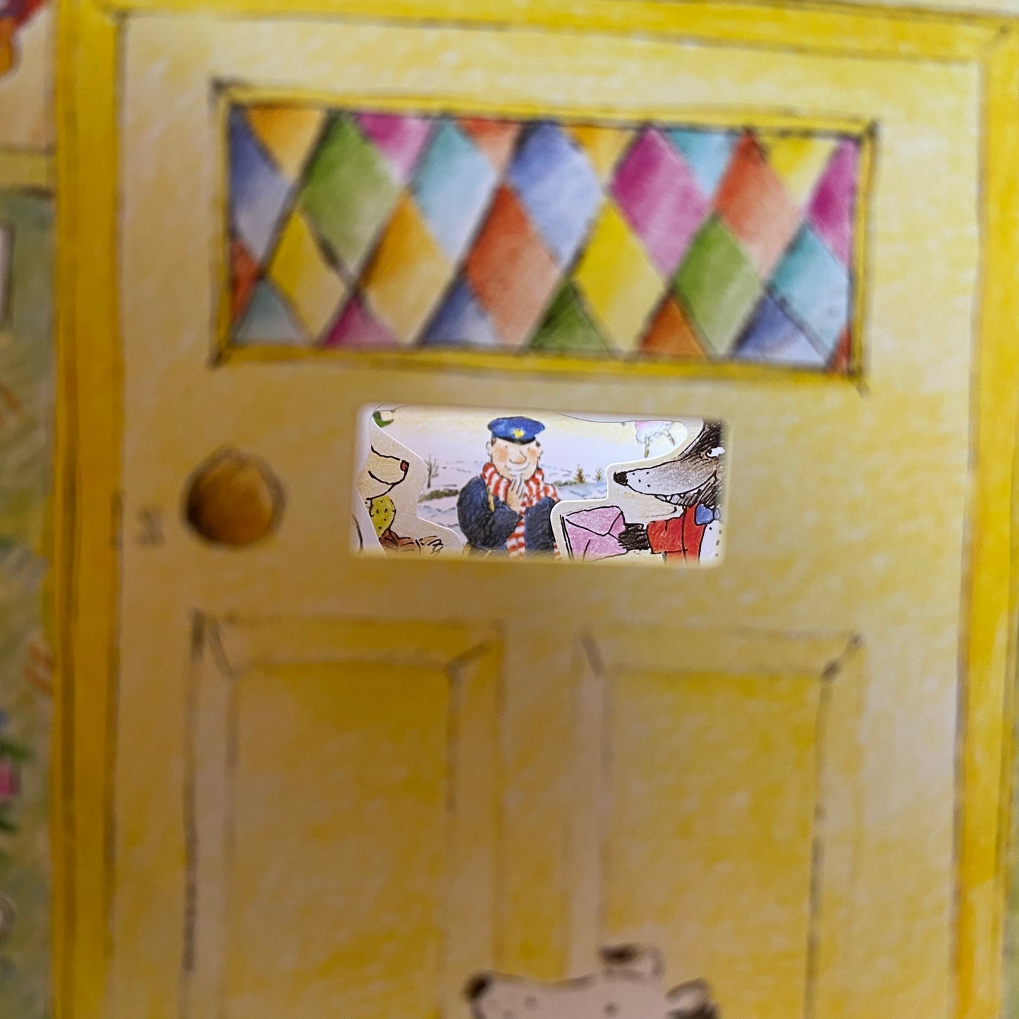 A Present Full of Presents!: The Jolly Christmas Postman – Janet Ahlberg and Allan Ahlberg