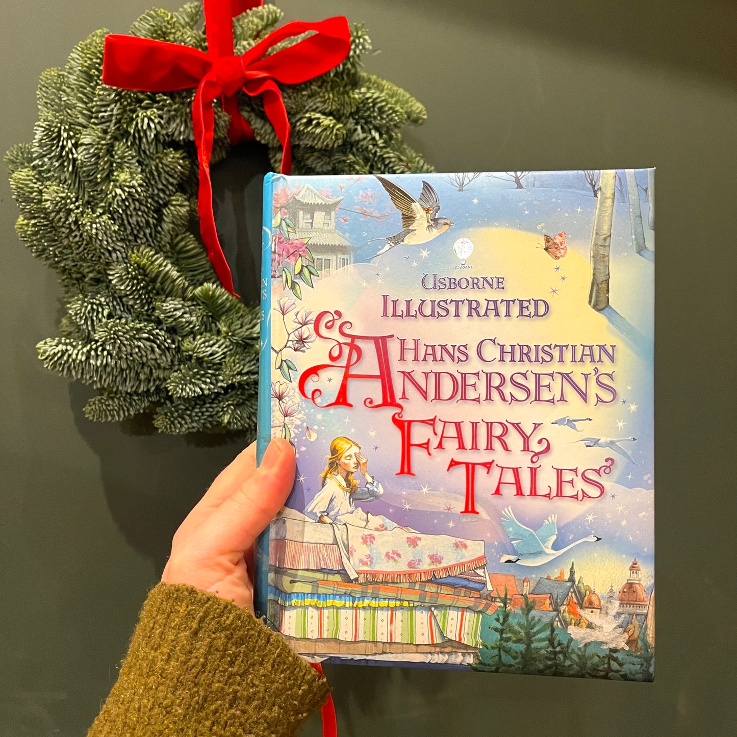 Usborne Illustrated Hans Christian Andersen's Fairy Tales