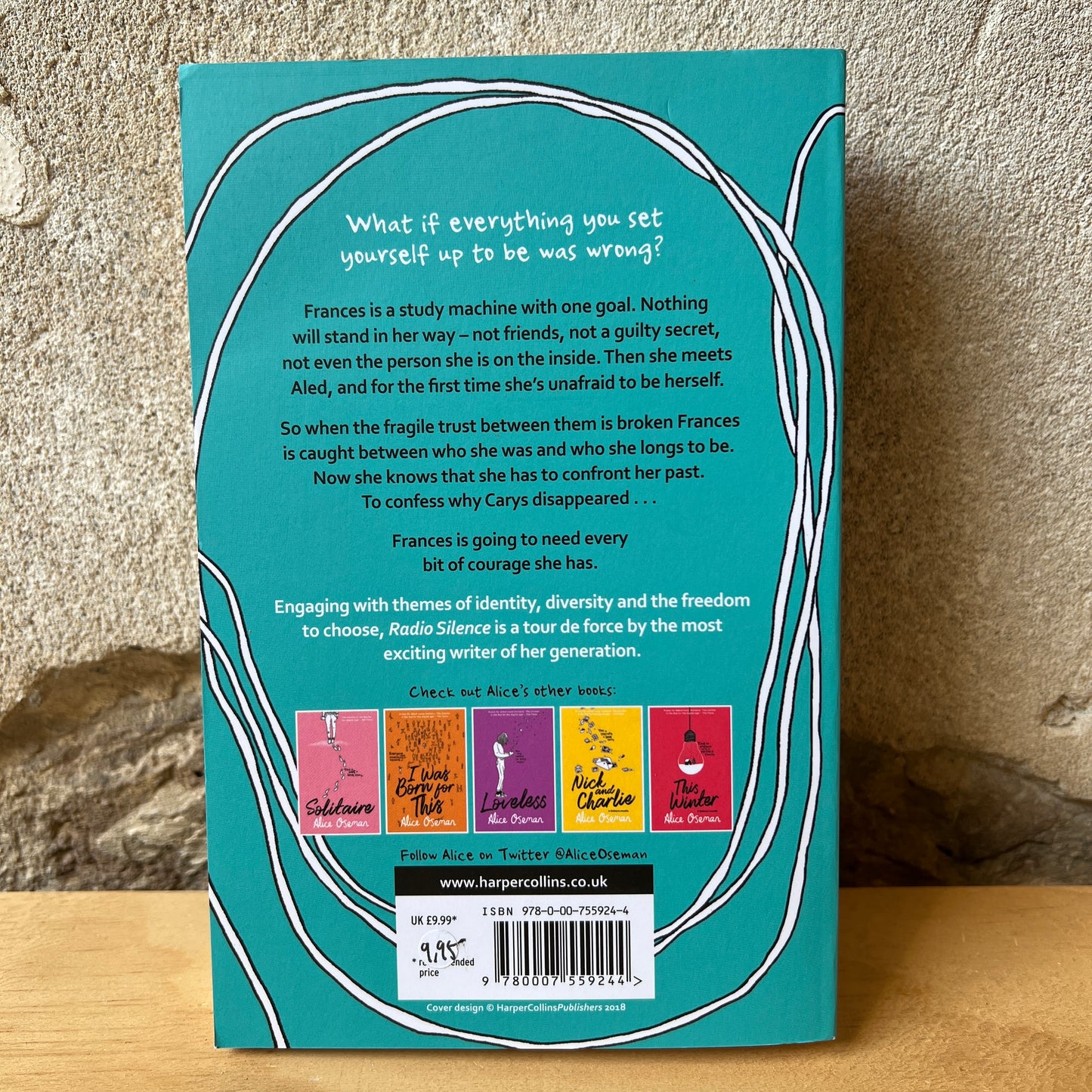 Radio Silence – Alice Oseman