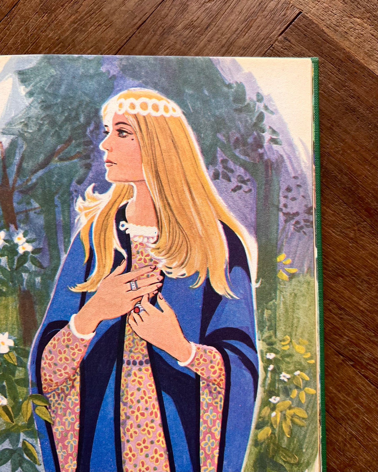 The Giant All-colour Book of Fairy Tales – Jane Carruth