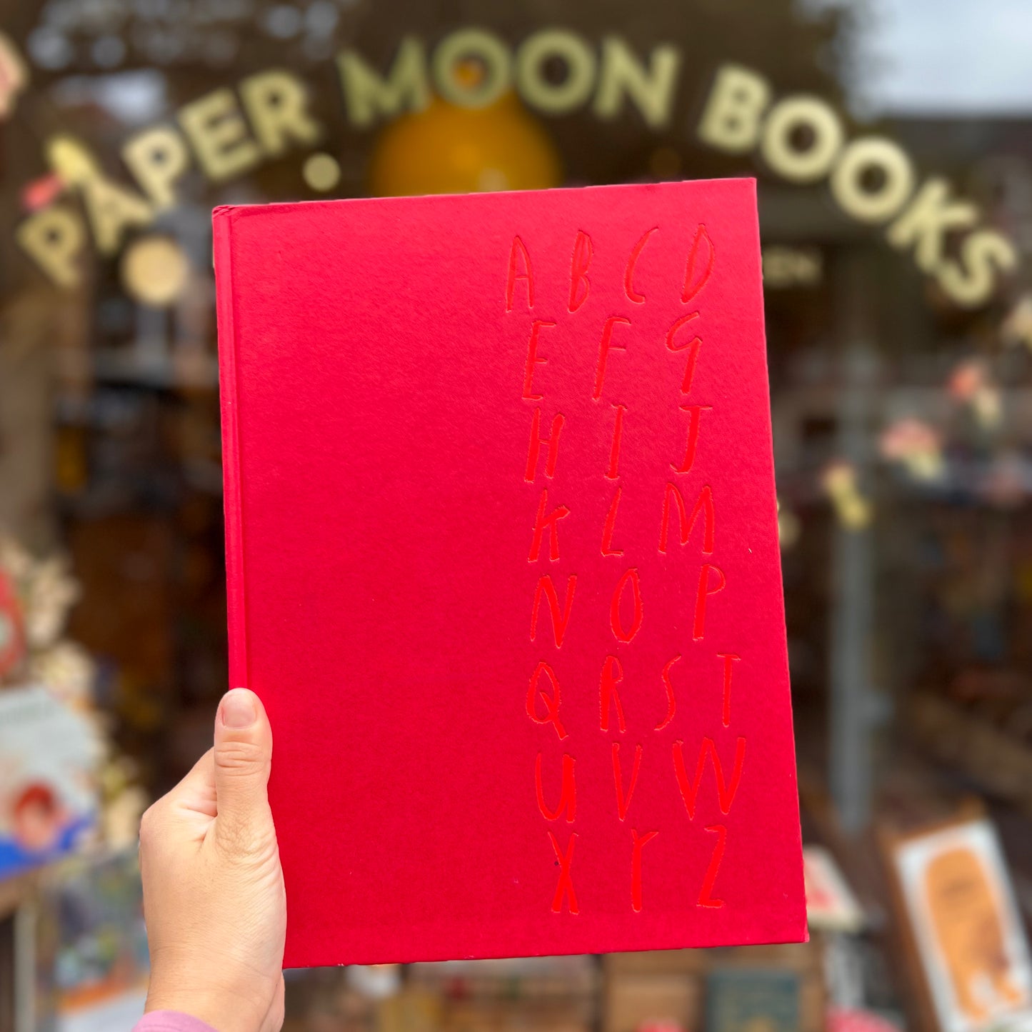 Once Upon An Alphabet (First Edition) - Oliver Jeffers