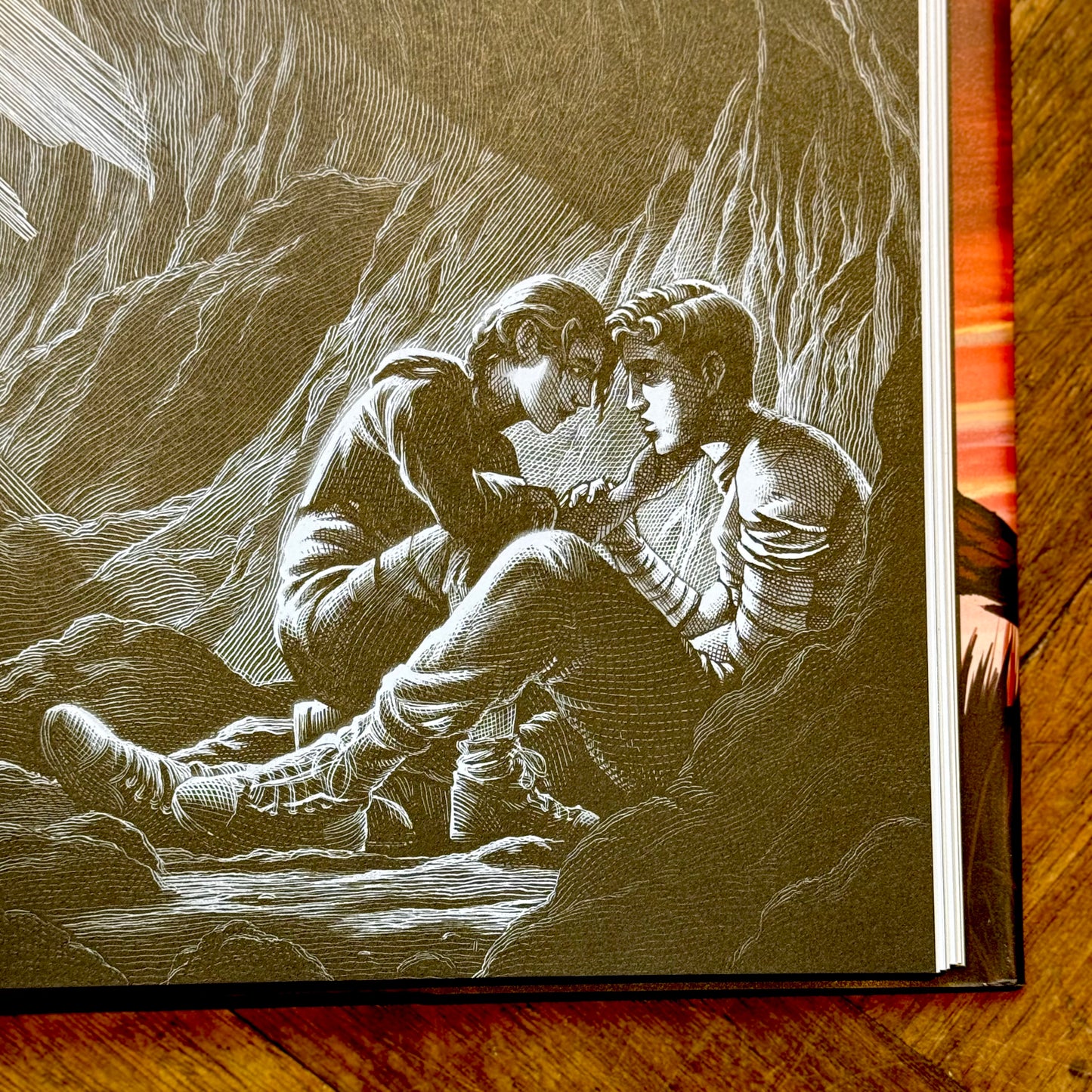 The Hunger Games (Illustrated Edition) – Suzanne Collins and Nico Delort