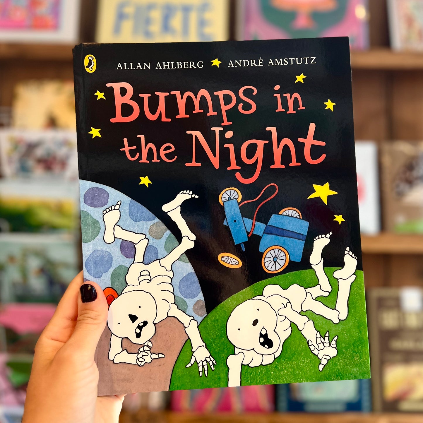 Bumps in the Night (Funnybones) – Allan Ahlberg, André Amstutz
