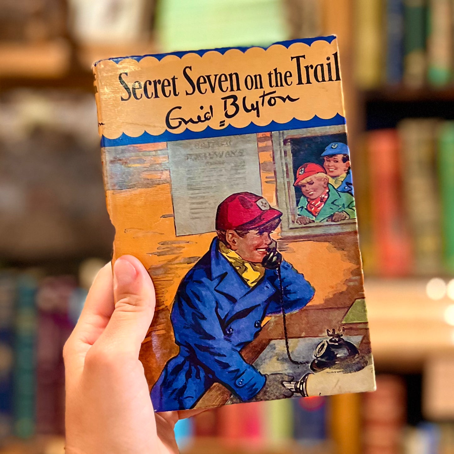 Secret Seven on the Trail – Enid Blyton and George Brook