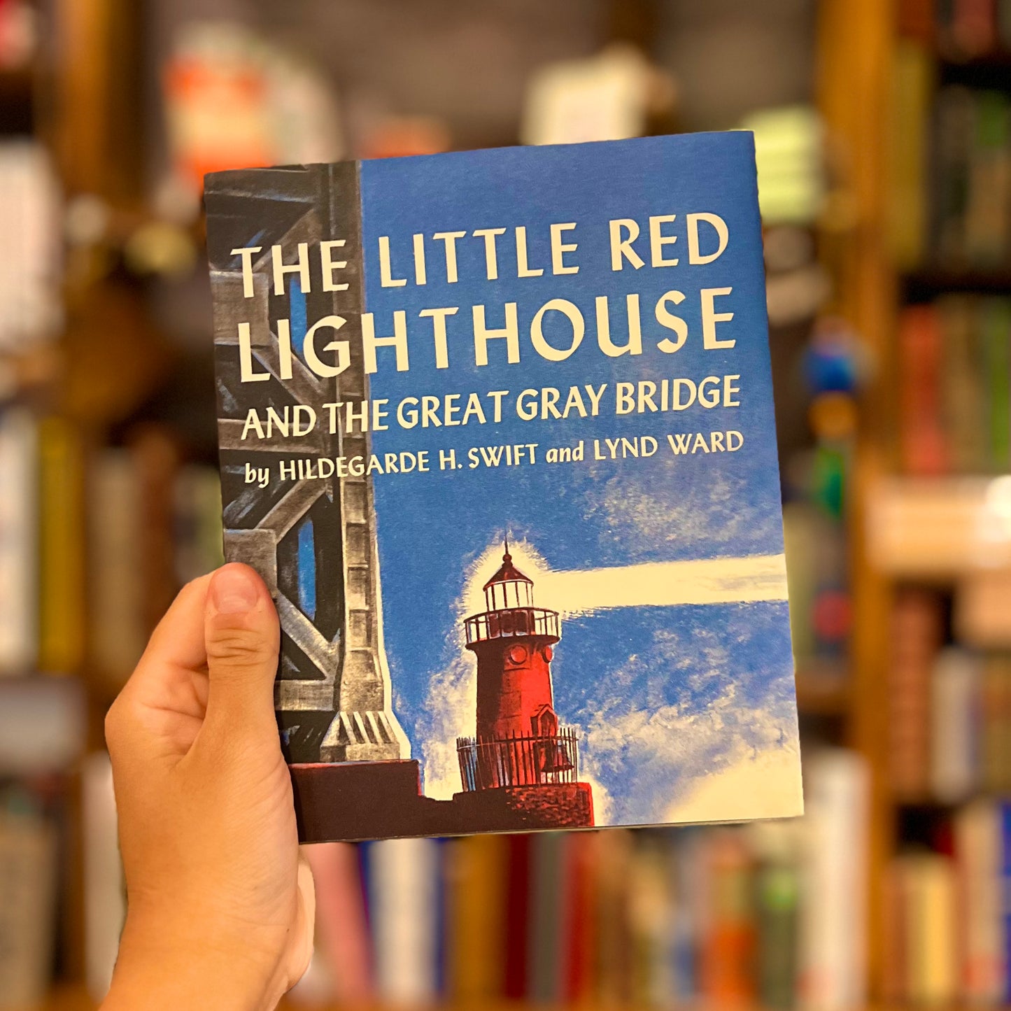 The Little Red Lighthouse and the Great Gray Bridge – Hildegarde H. Swift and Lynd Ward