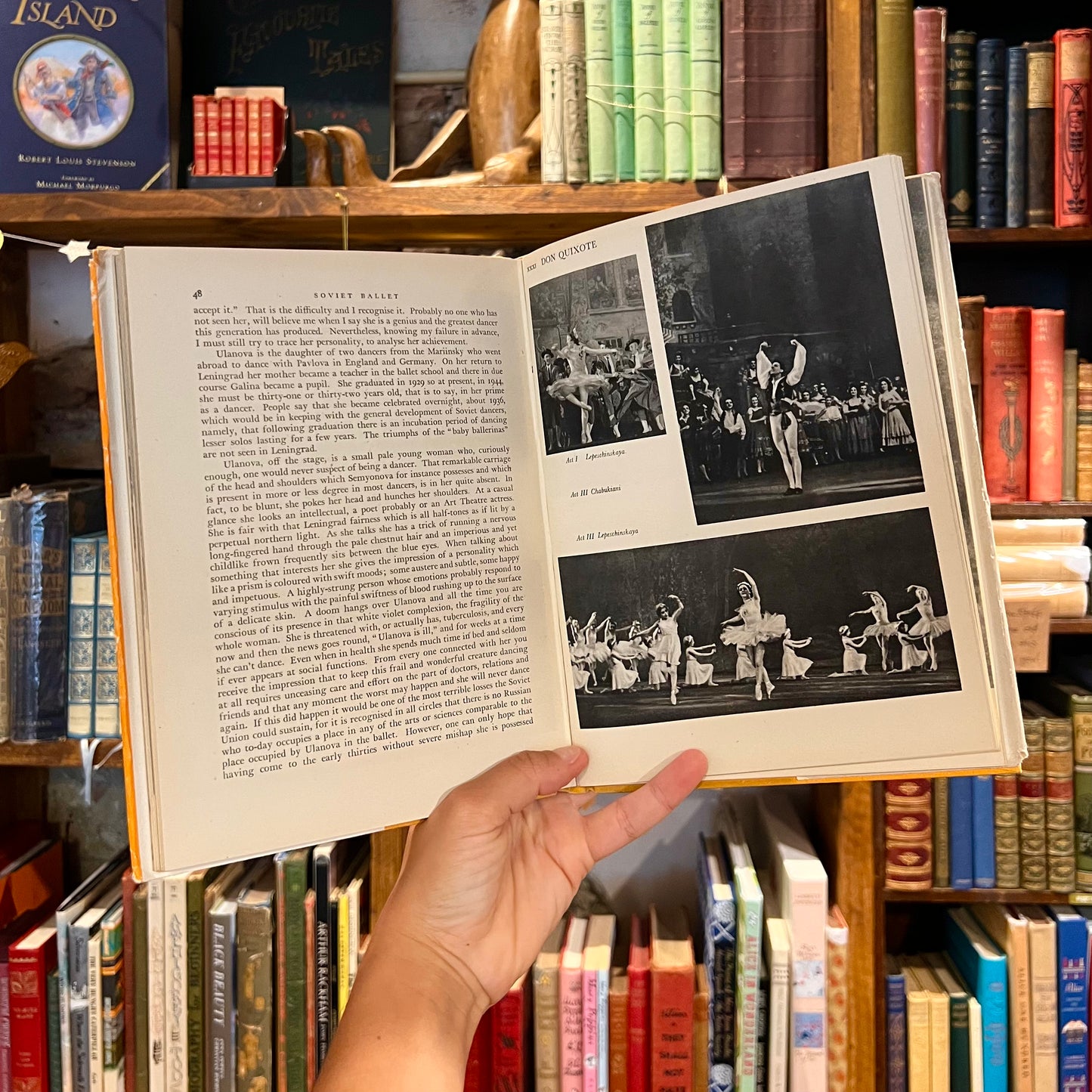 Soviet Ballet (1946 1st Edition, 2nd Impression) – Iris Morley