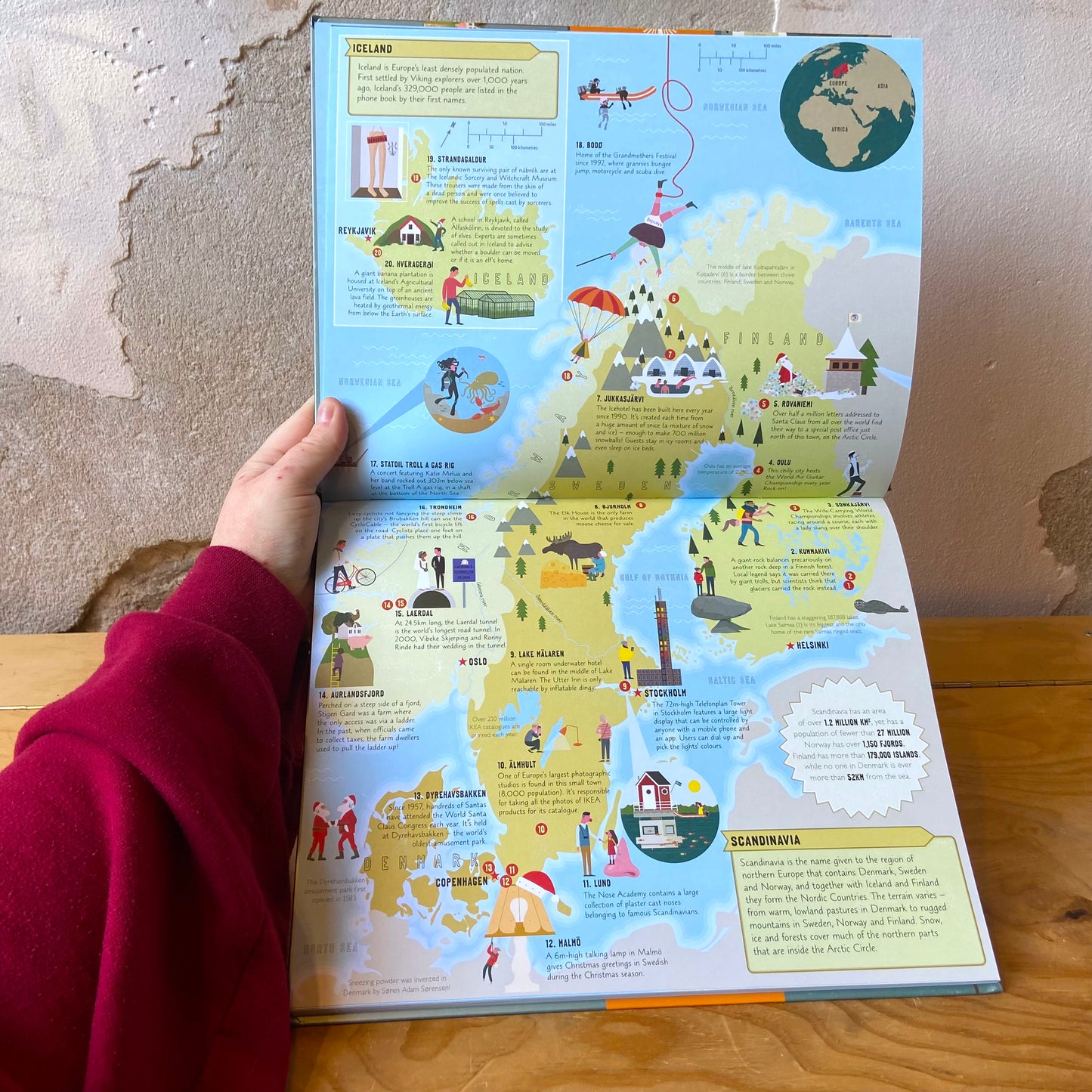 Atlas of Oddities: Discover the Amazing and Diverse World We Live in – Clive Gifford and Tracy Worrall
