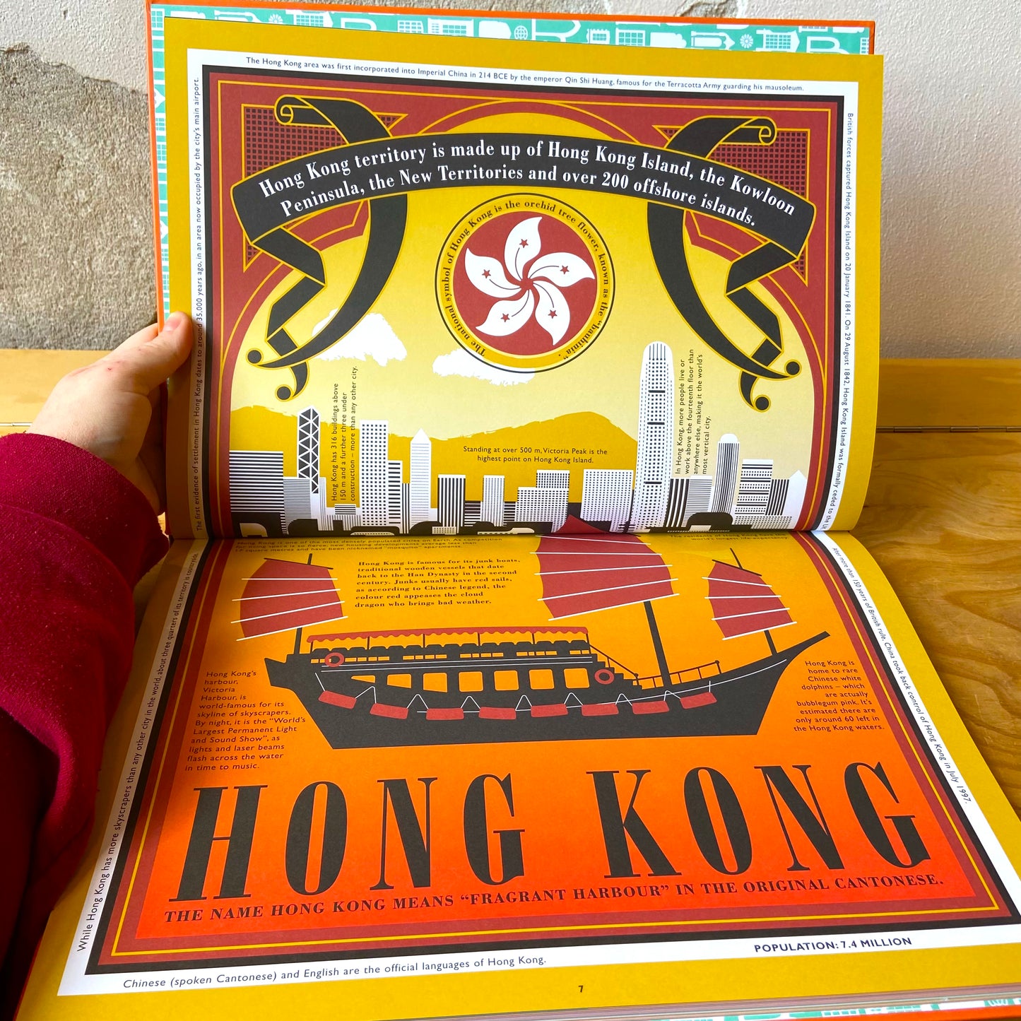 A World of Cities: From London to Paris and Tokyo, a Celebration of the World's Most Famous Cities – James Brown