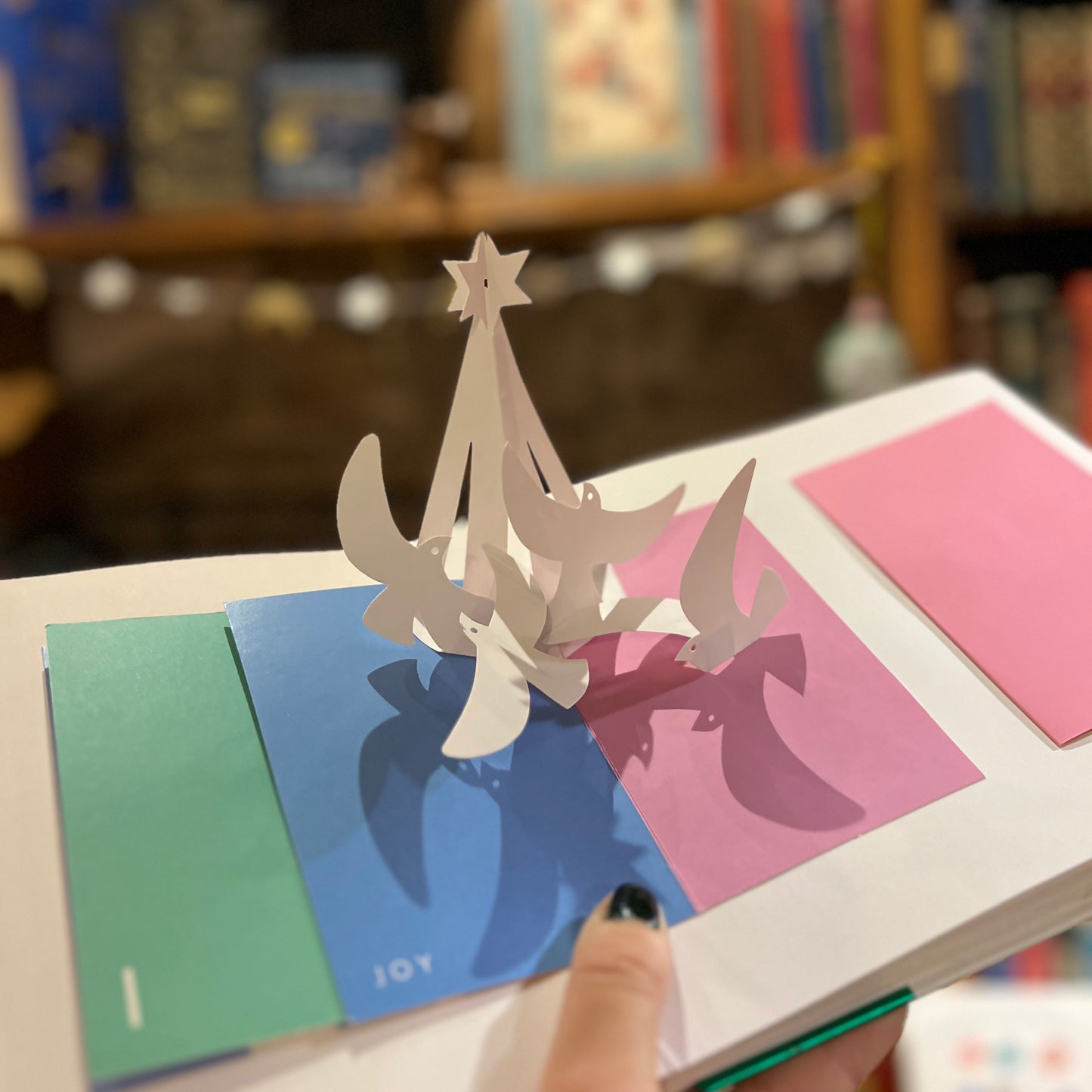 The Christmas Alphabet – Robert Sabuda