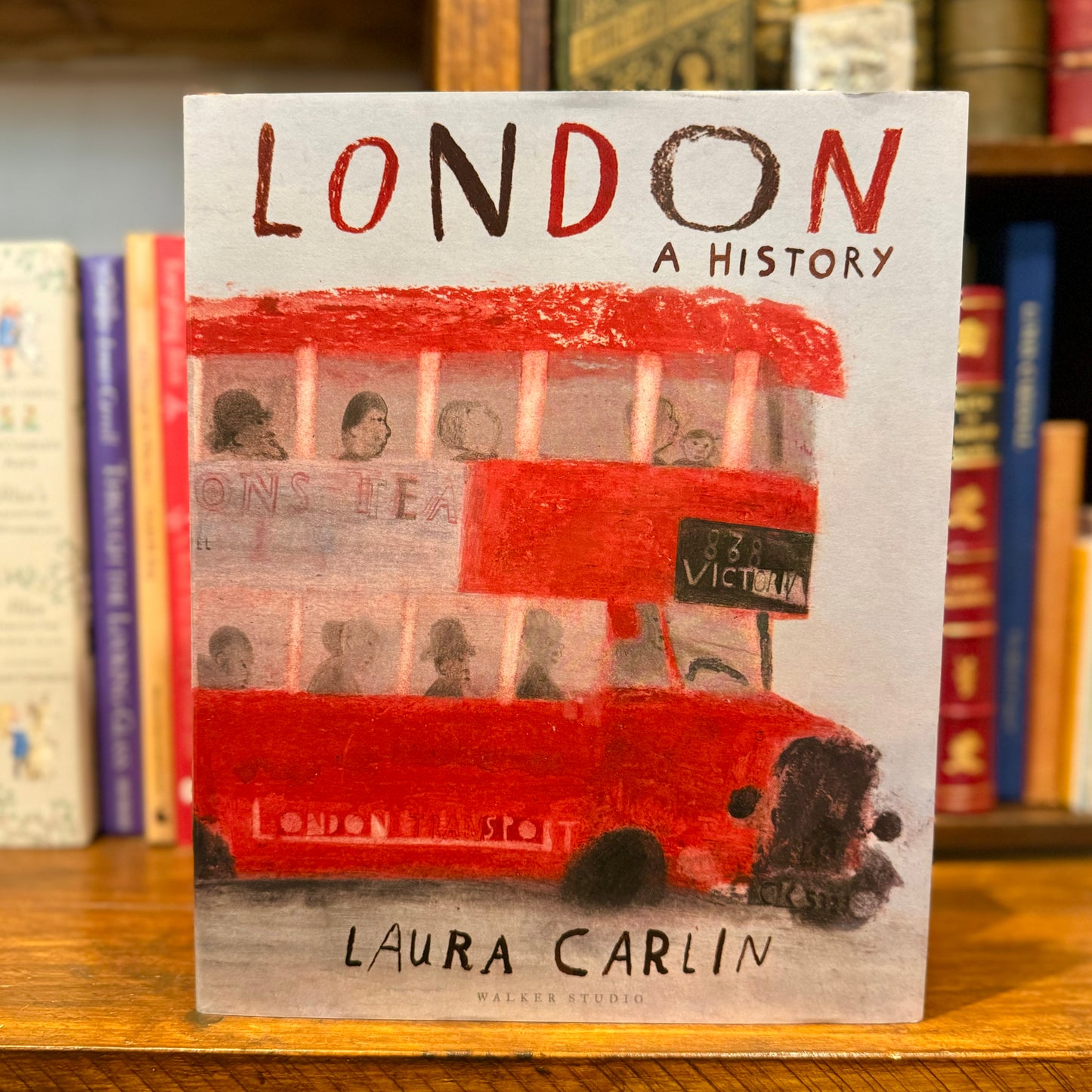 London: A History – Laura Carlin
