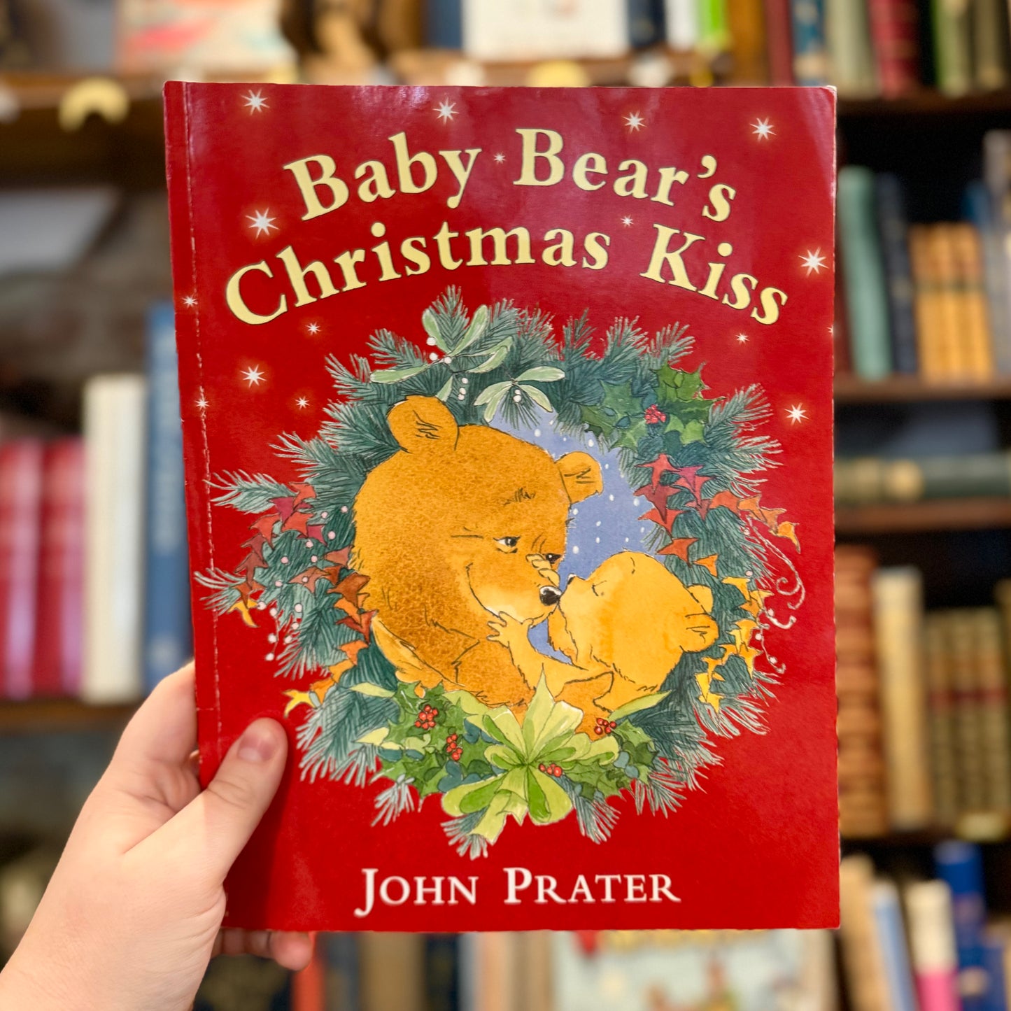 Baby Bear's Christmas Kiss – John Prater