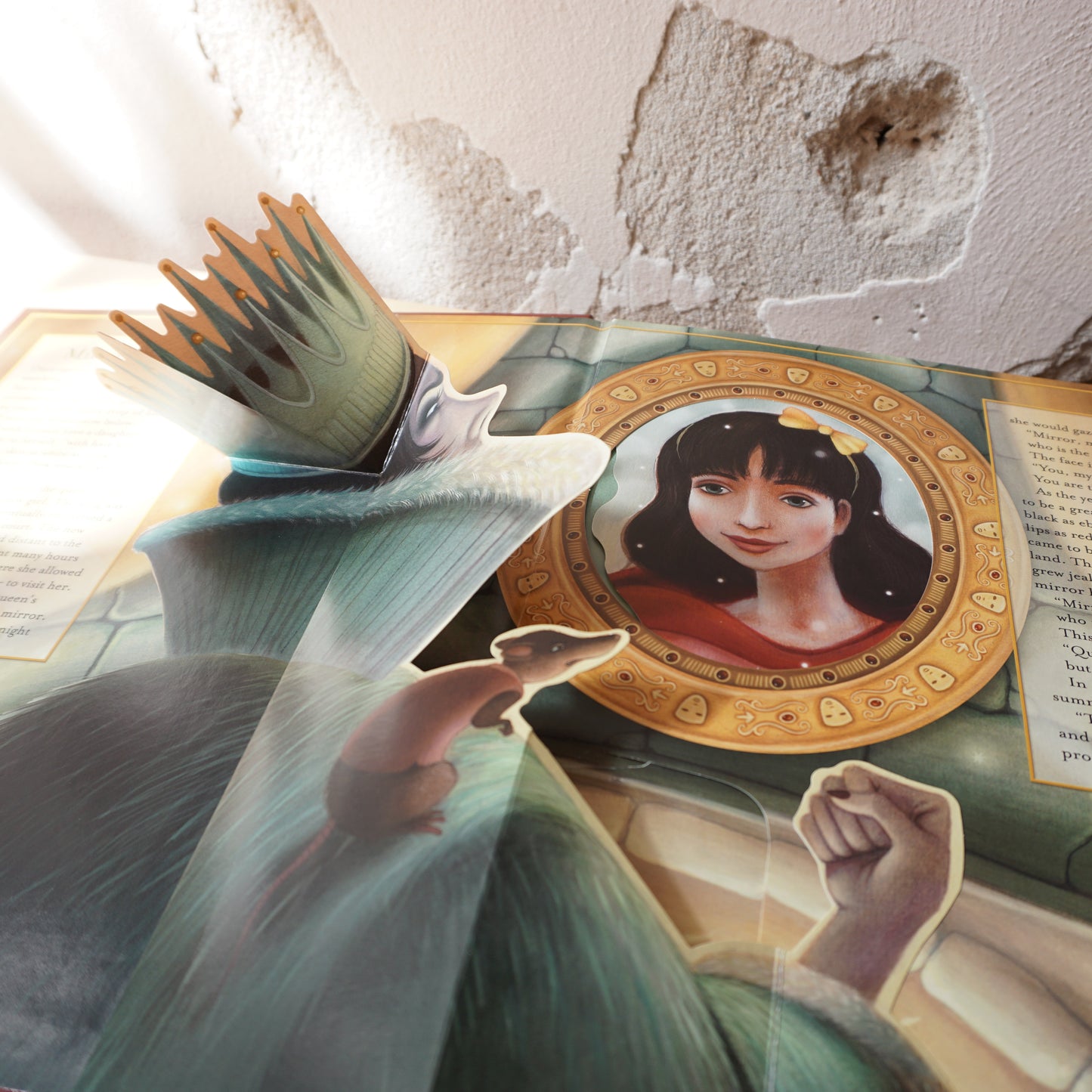 Snow White Pop-up Book - Katie Cotton, Richard Johnson