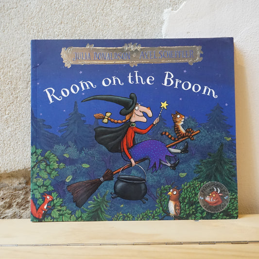 Room on the Broom – Julia Donaldson, Axel Scheffler