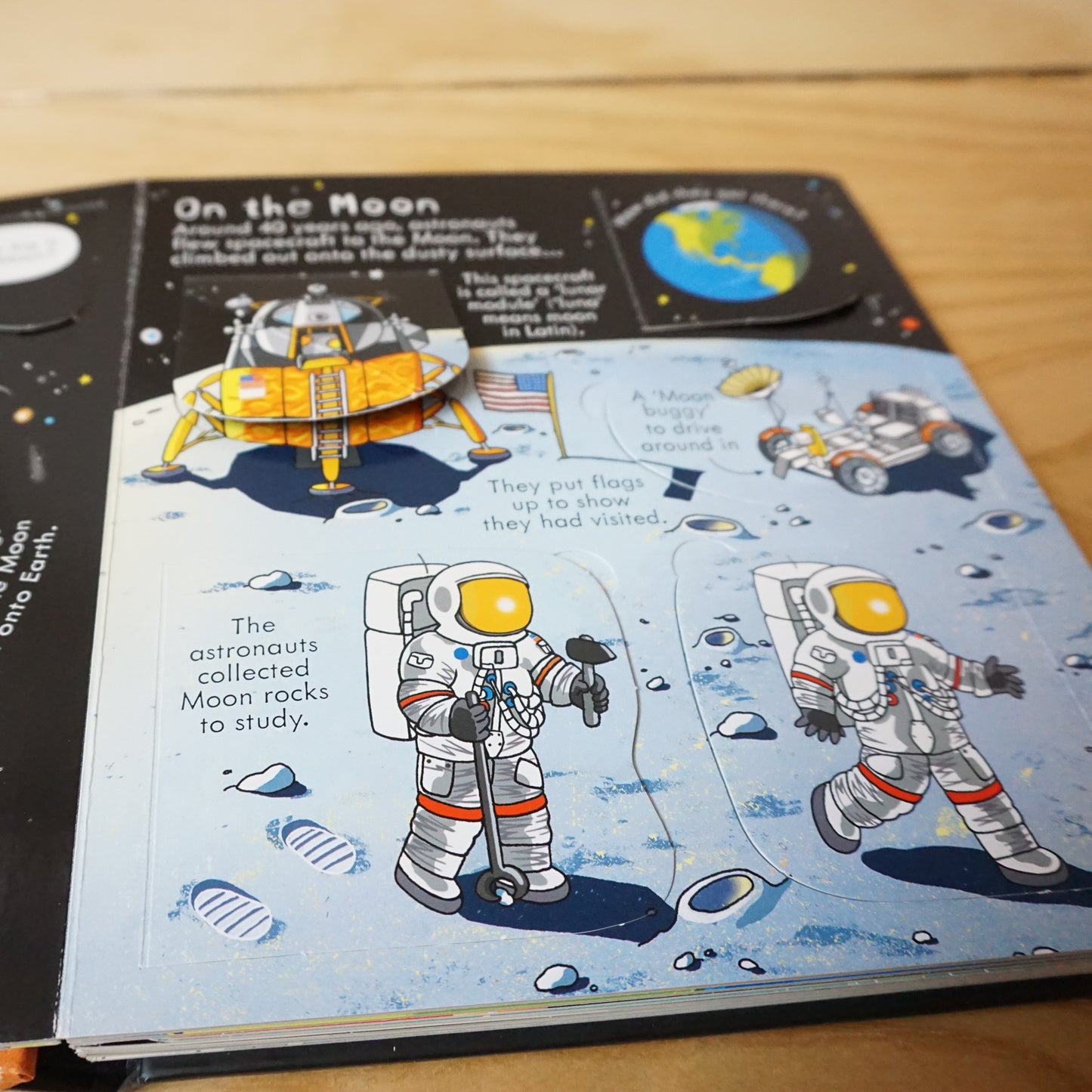 Usborne Look Inside Space - Rob LLoyd Jones, Benedetta Giaufret