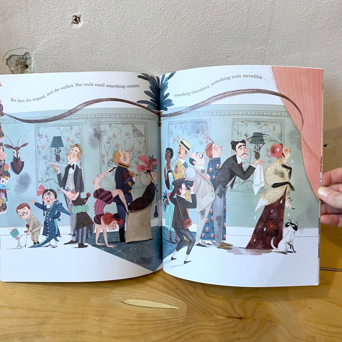 The Incredible Hotel - Katie Davies, Isabelle Follath