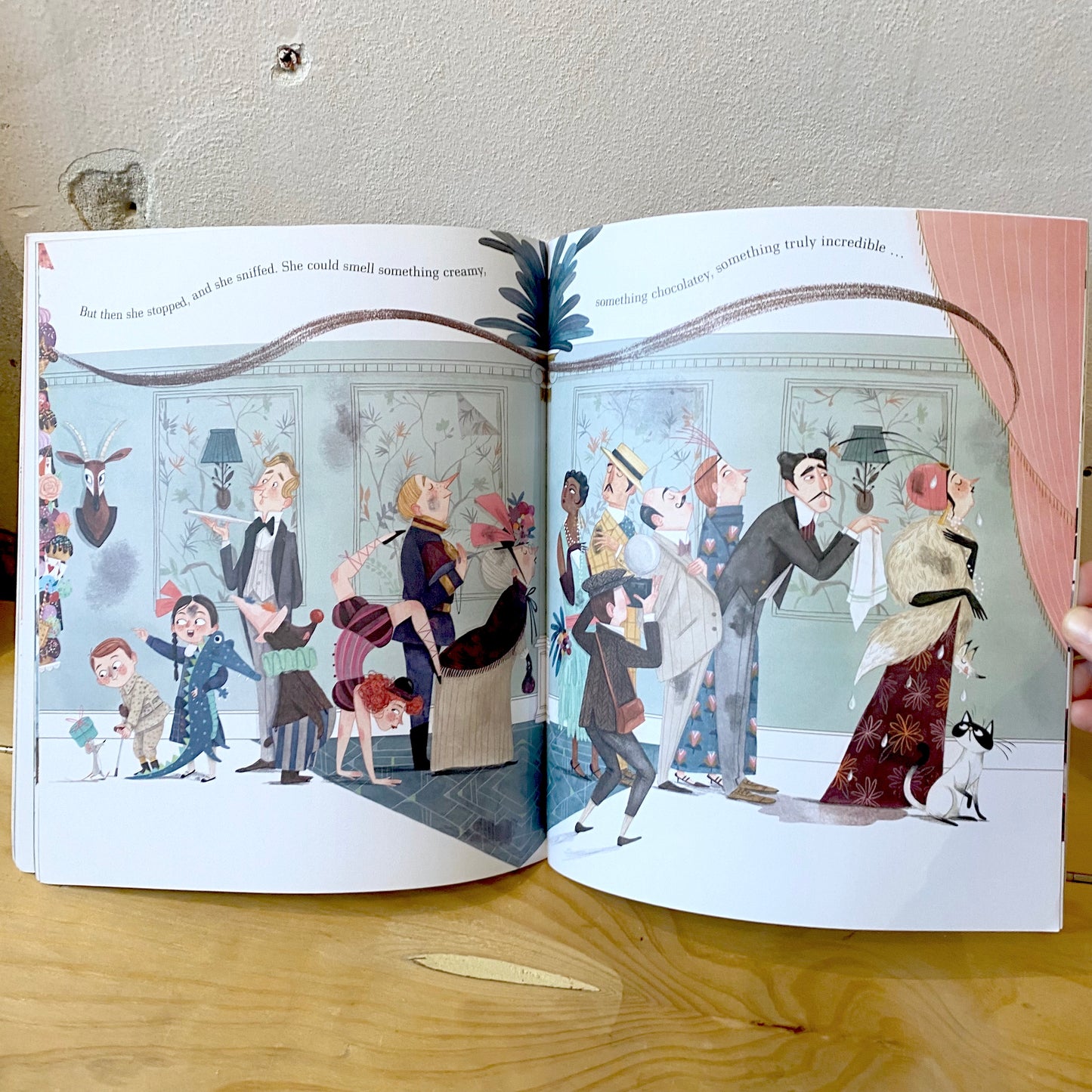 The Incredible Hotel - Katie Davies, Isabelle Follath