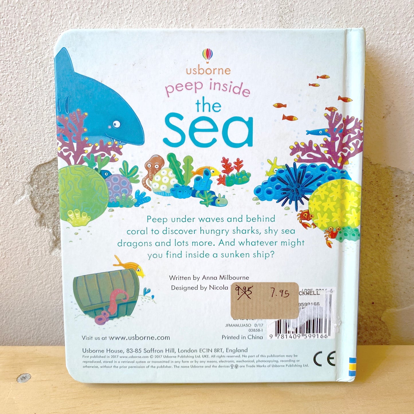 Usborne Peep Inside The Sea / Anna Milbourne