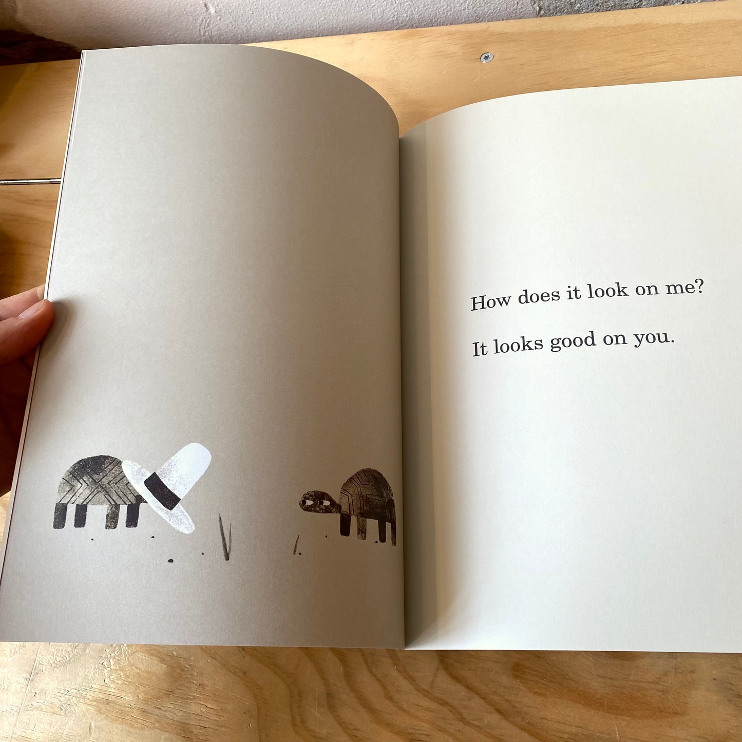 We Found a Hat – Jon Klassen