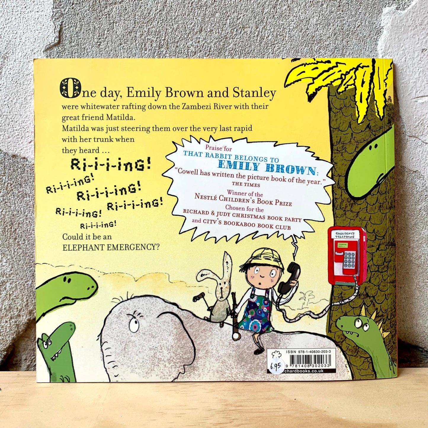Emily Brown and the Elephant Emergency – Cressida Cowell, Neal Layton