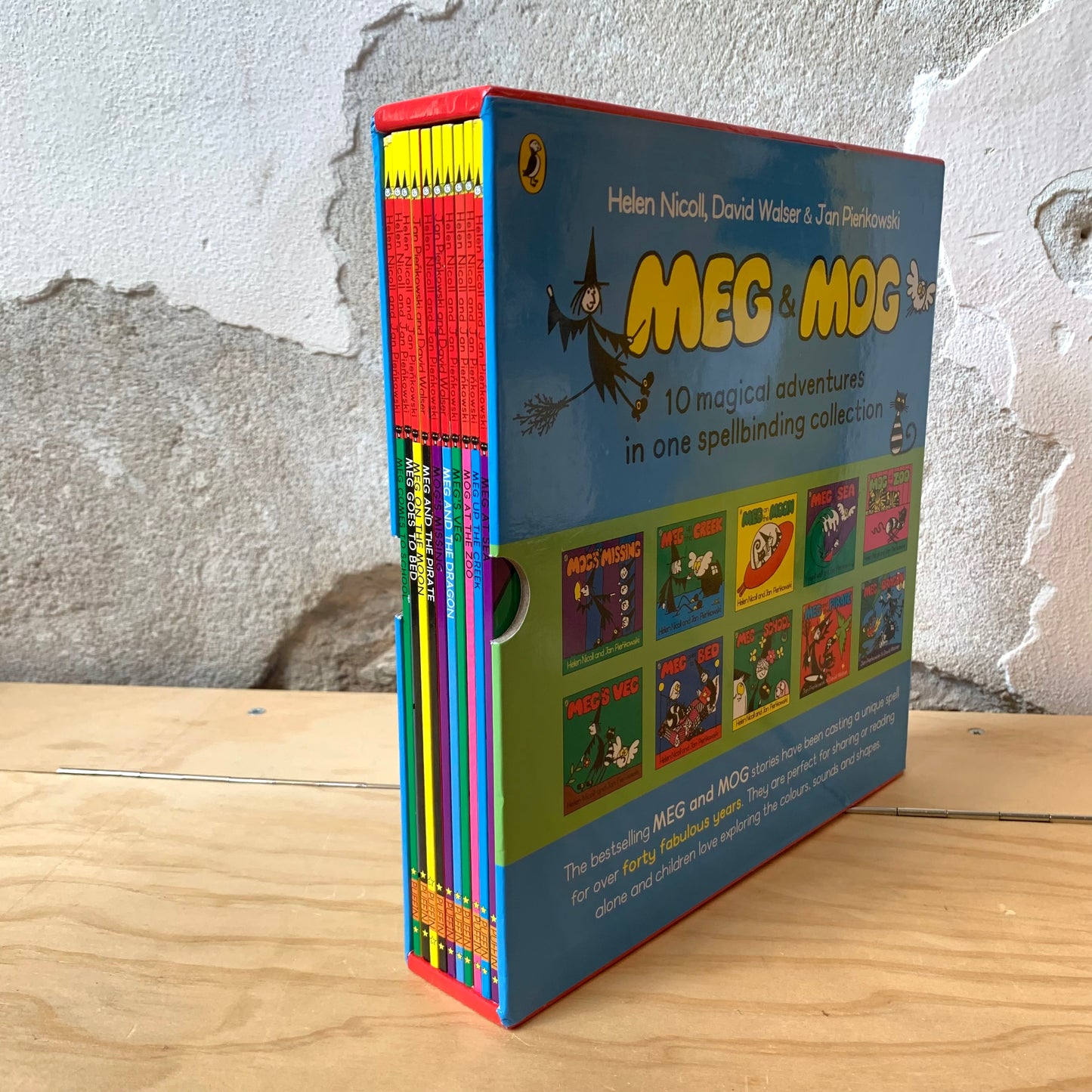 Meg and Mog Boxset – Helen Nicoll, Jan Pieńkowski