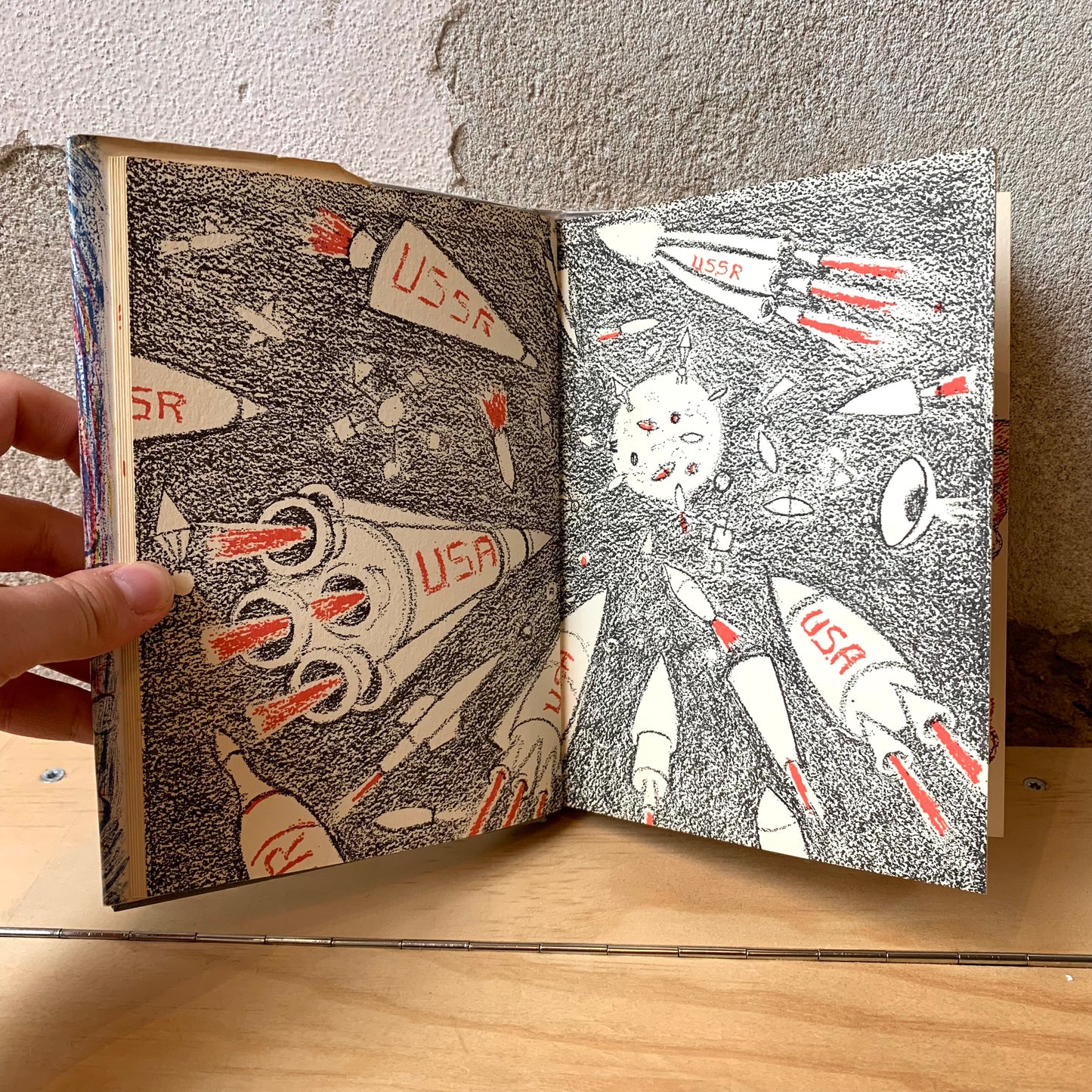 Magic Button to the Moon – Kathleen Guthrie