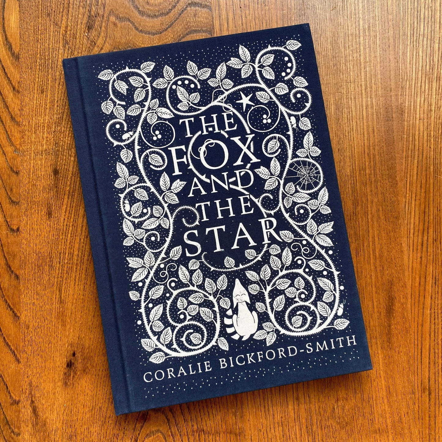 The Fox and the Star - Coralie Bickford-Smith