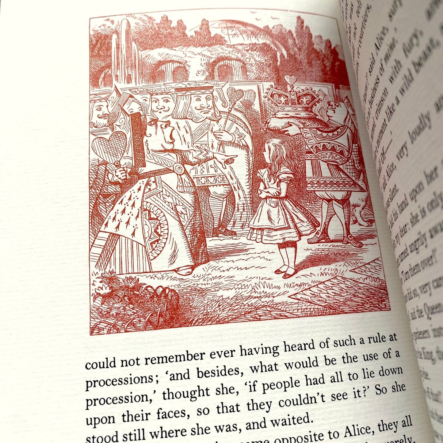 Alice's Adventures in Wonderland and Through the Looking-Glass – Lewis Carroll, John Tenniel