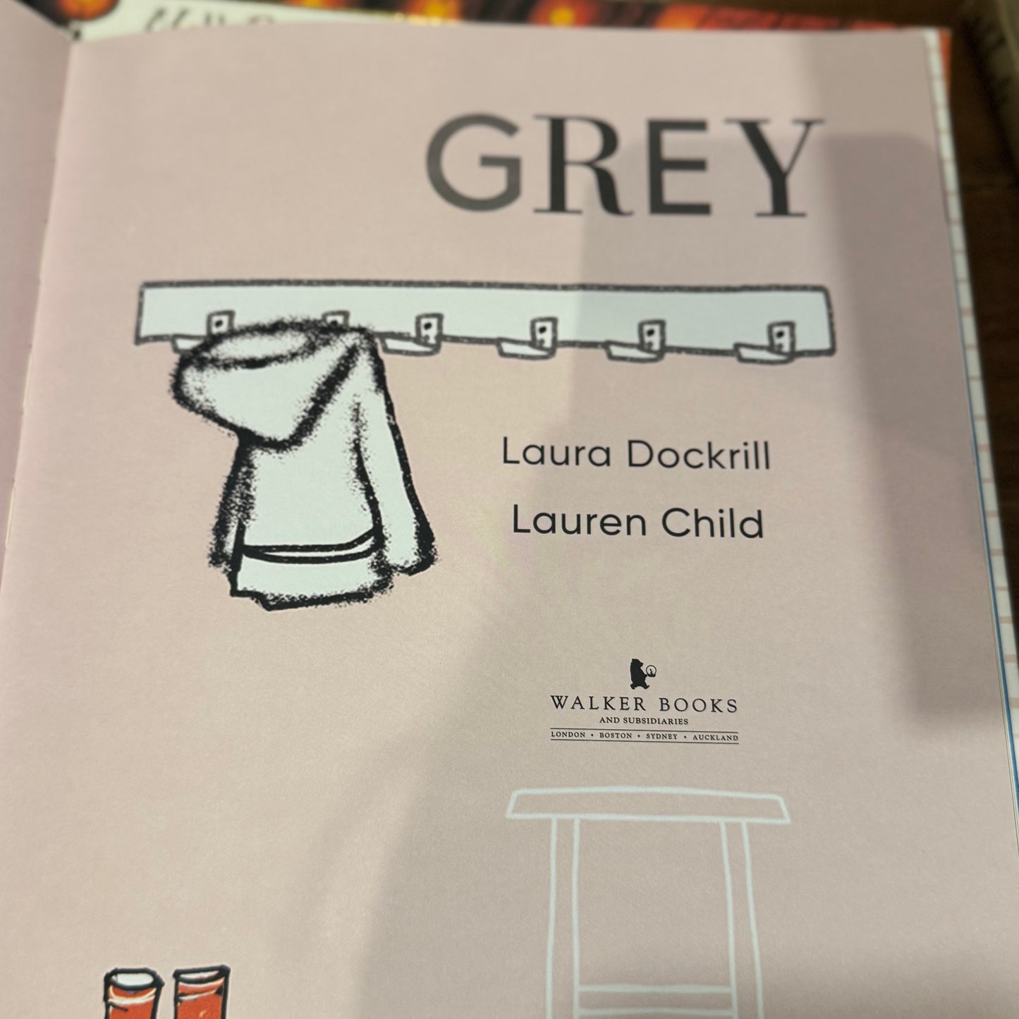Grey – Laura Dockrill