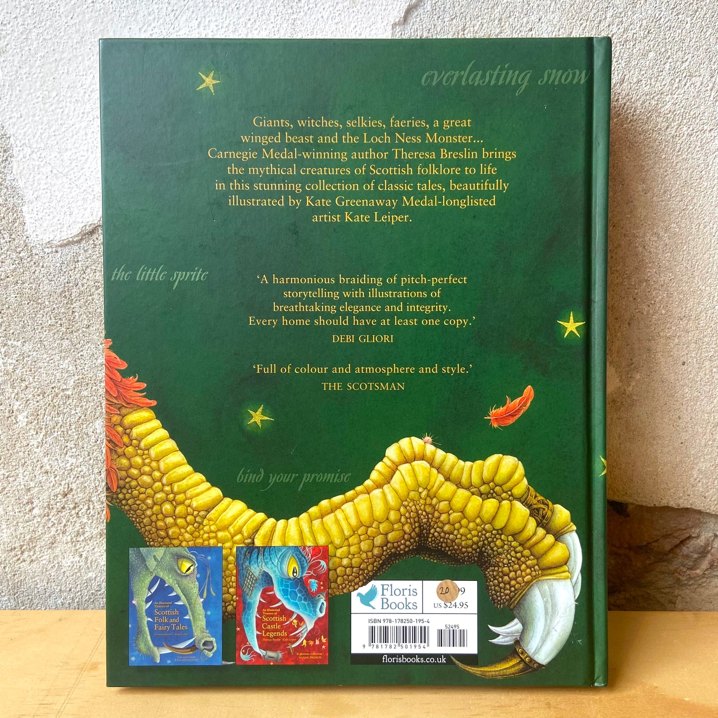 An Illustrated Treasury of Scottish Tales – Theresa Breslin and Kate Leiper