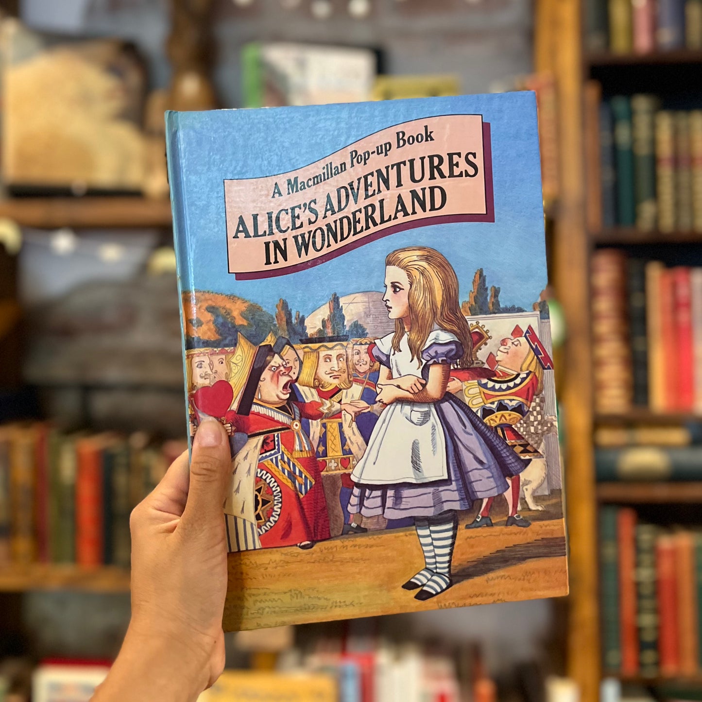 A Macmillan Pop-Up Book: Alice’s Adventures in Wonderland – Lewis Carroll