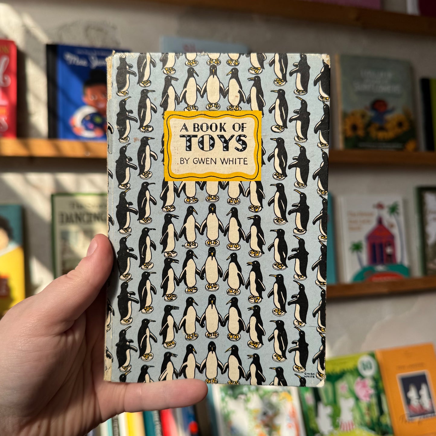 A Book of Toys (1946) – Gwen White