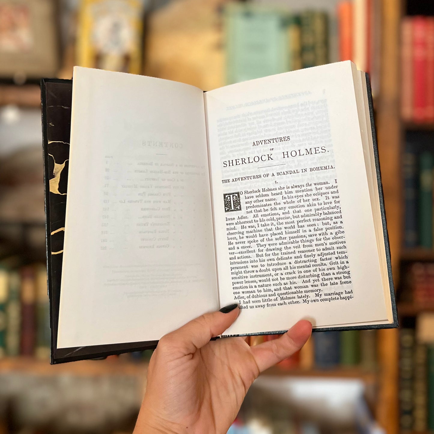 The Adventures of Sherlock Holmes (The Great Writers Library) – Sir Arthur Conan Doyle