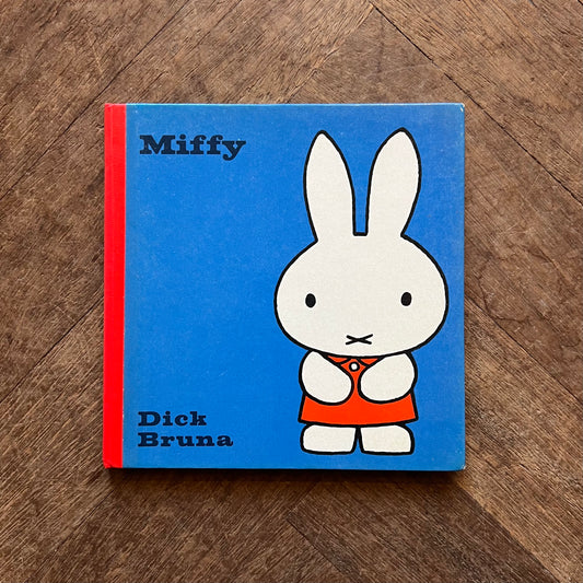 Miffy (1968 Early English Edition) – Dick Bruna