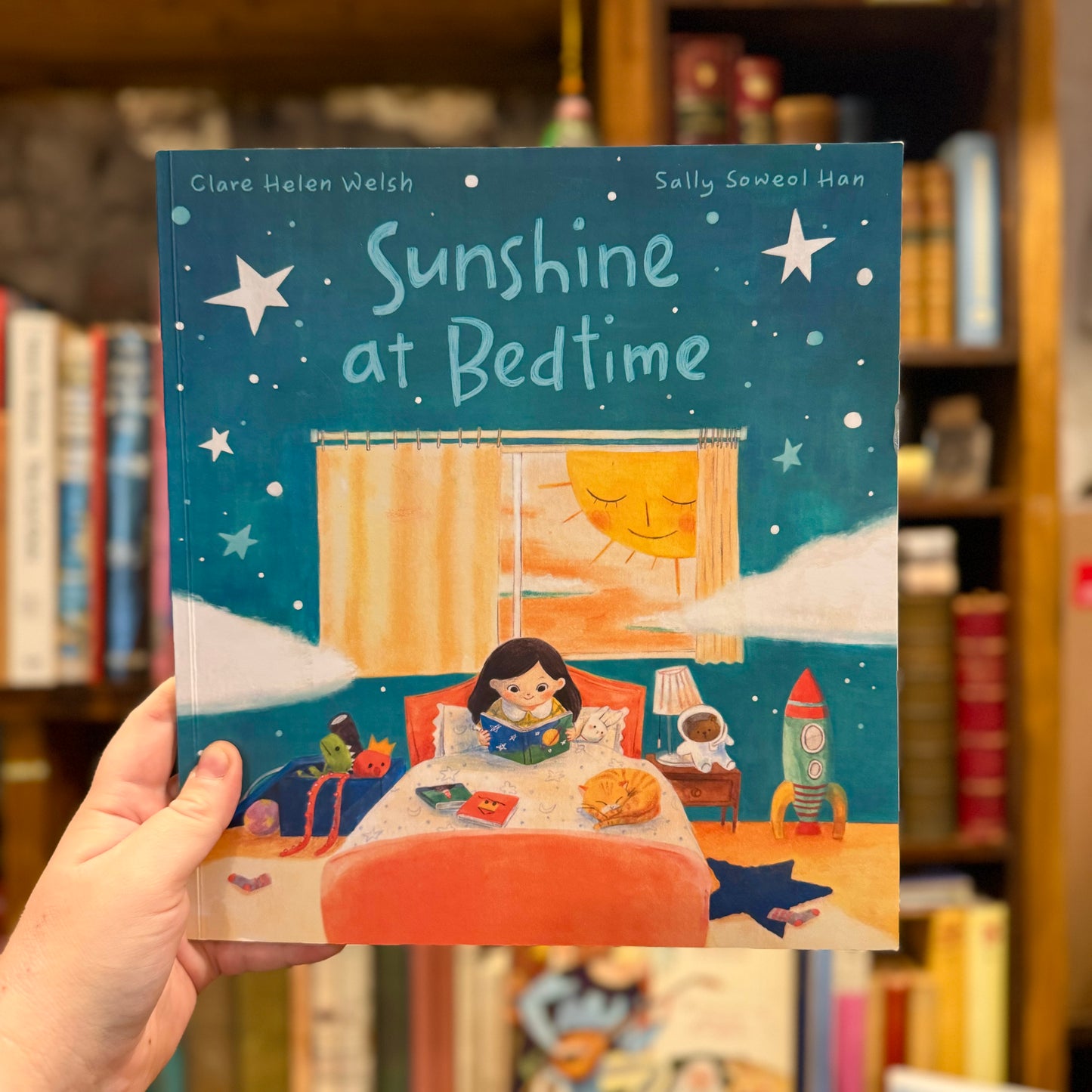 Sunshine at Bedtime – Clare Helen Welsh and Sally Soweol Han