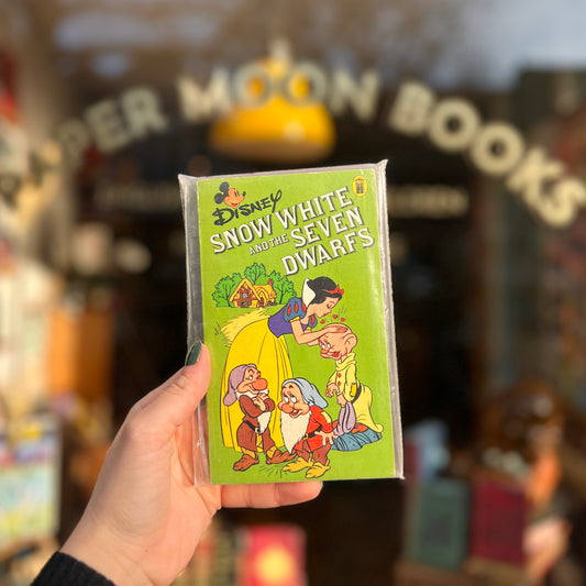 Snow White and the Seven Dwarfs (1975 First Edition) – Guy N Smith