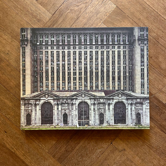 The Ruins of Detroit (Sixth Edition) – Yves Marchand and Romain Meffre