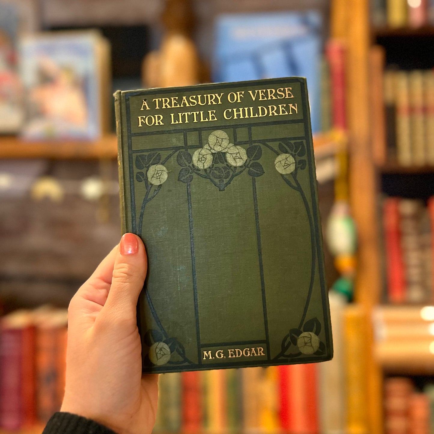 A Treasury of Verse for Little Children (1910) – M. G. Edgar