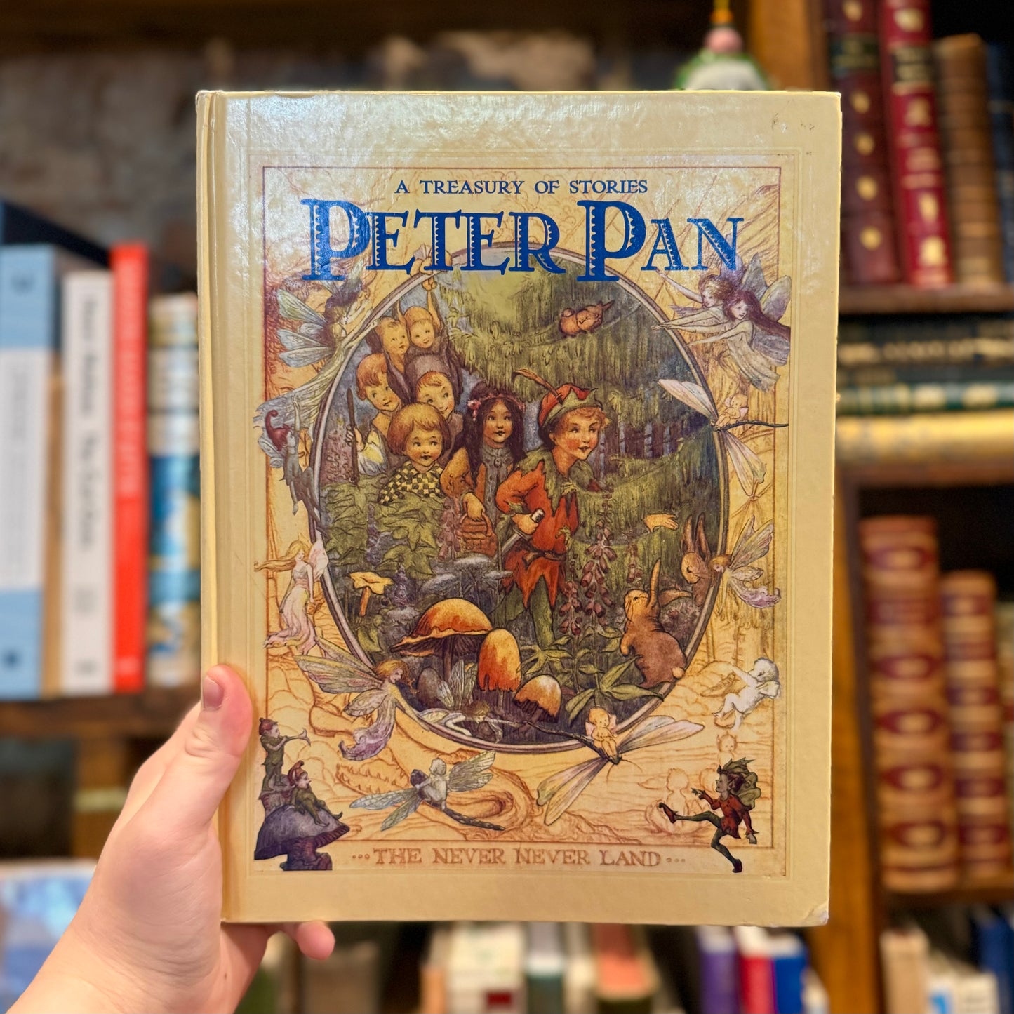 A Treasury of Stories: Peter Pan – J.M. Barrie and Gwynedd M. Hudson