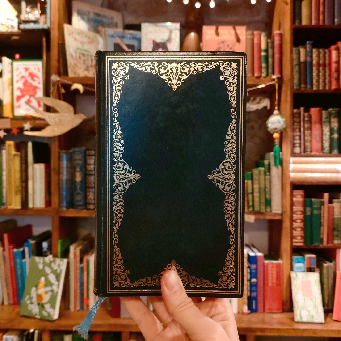 Dr. Jeckyl & Mr. Hyde - Robert Louis Stevenson