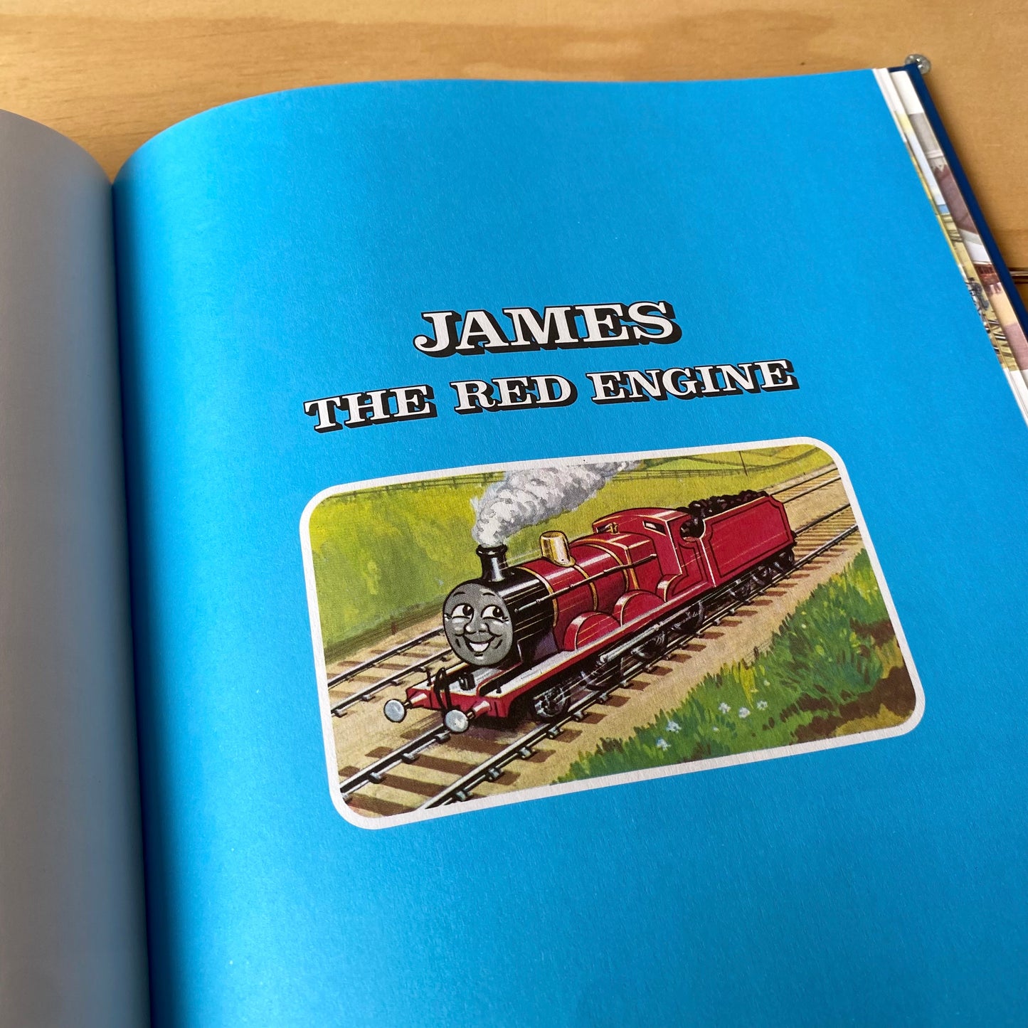 Thomas the Tank Engine Stories: 20 Classic Stories in One Volume / Rev W Awdry, John T Kenney