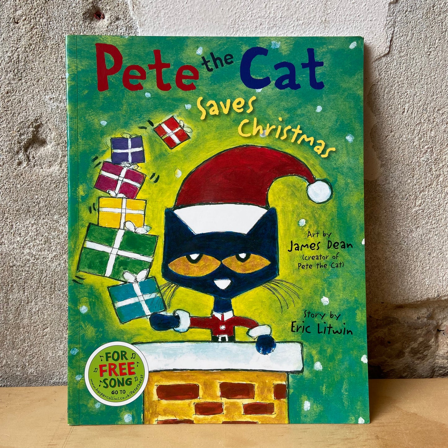 Pete the Cat Saves Christmas – Eric Litwin and James Dean