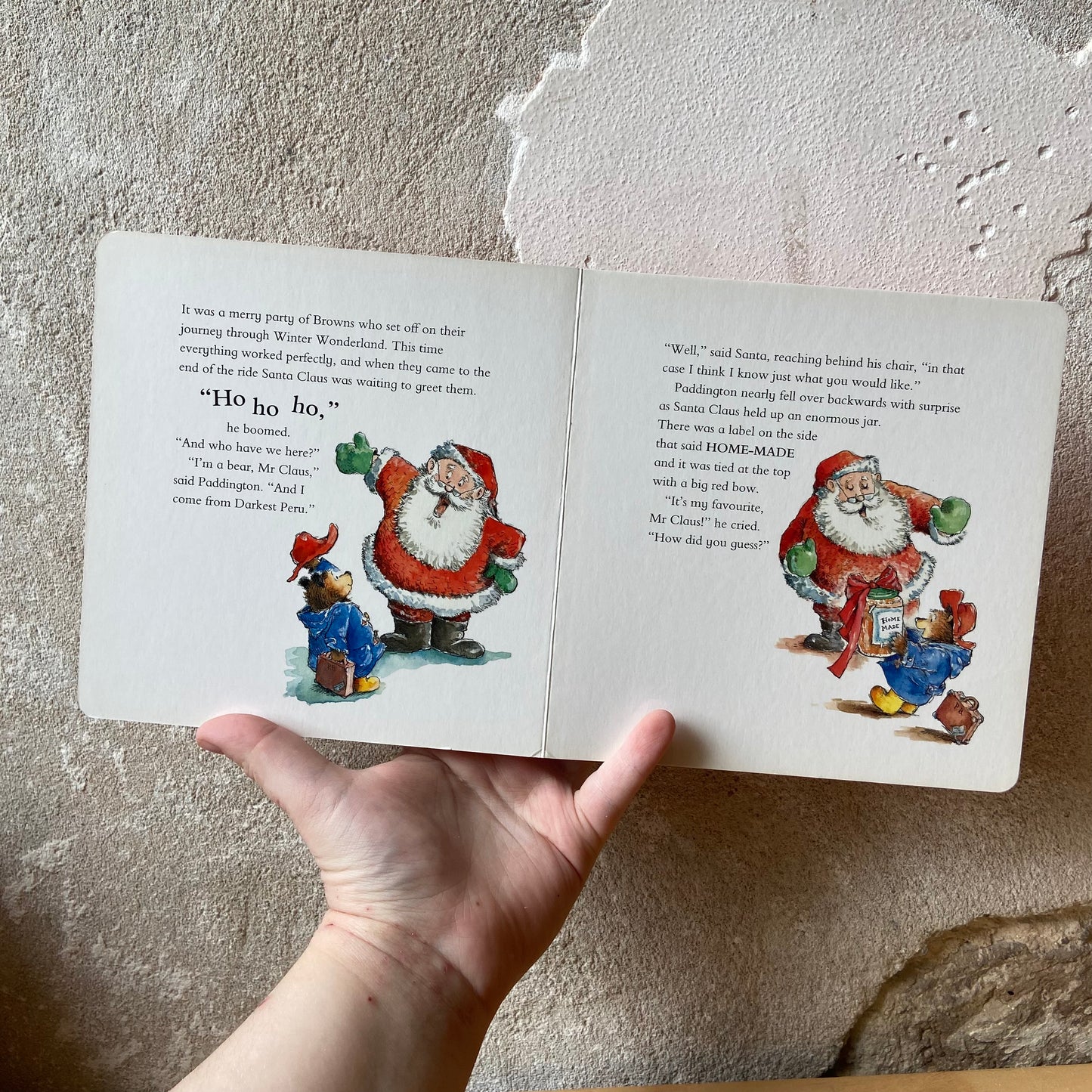 Paddington and the Christmas Surprise – Michael Bond